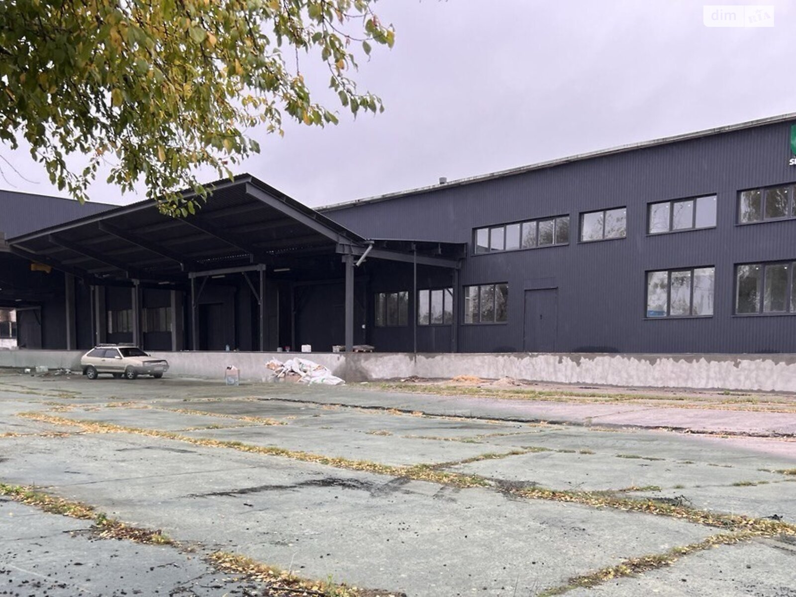 Коммерческое помещение в Нетешине, продажа по Промышленная улица, район Нетешин, цена: 2 862 874 долларов за объект фото 1 Коммерческое помещение в Нетешине, продажа по Промышленная улица, район Нетешин, цена: 2 862 874 долларов за объект фото 1