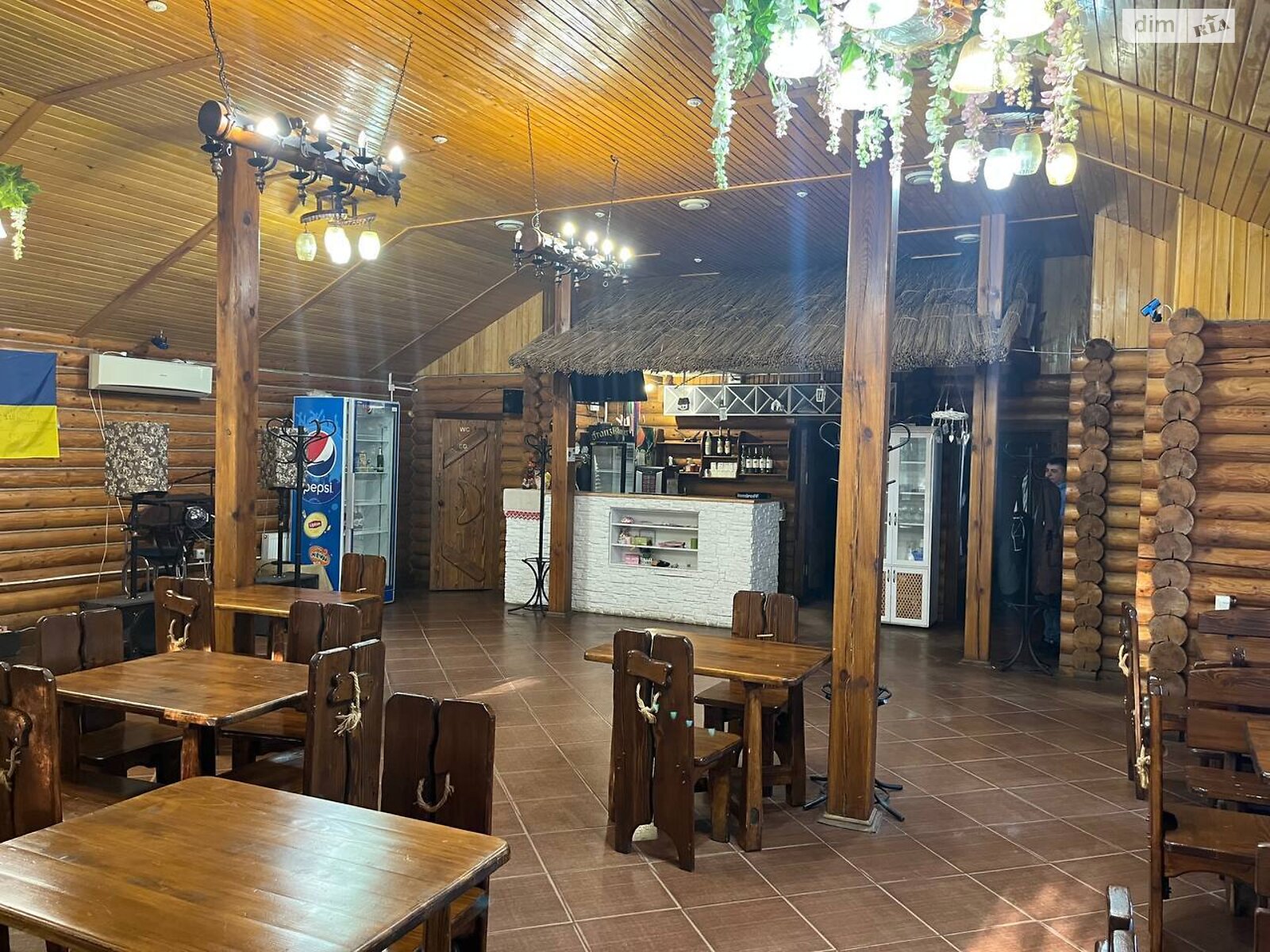 Коммерческое помещение в Николаеве, продажа по Океановская улица 30, район Корабельный, цена: 90 000 долларов за объект фото 1 Коммерческое помещение в Николаеве, продажа по Океановская улица 30, район Корабельный, цена: 90 000 долларов за объект фото 1