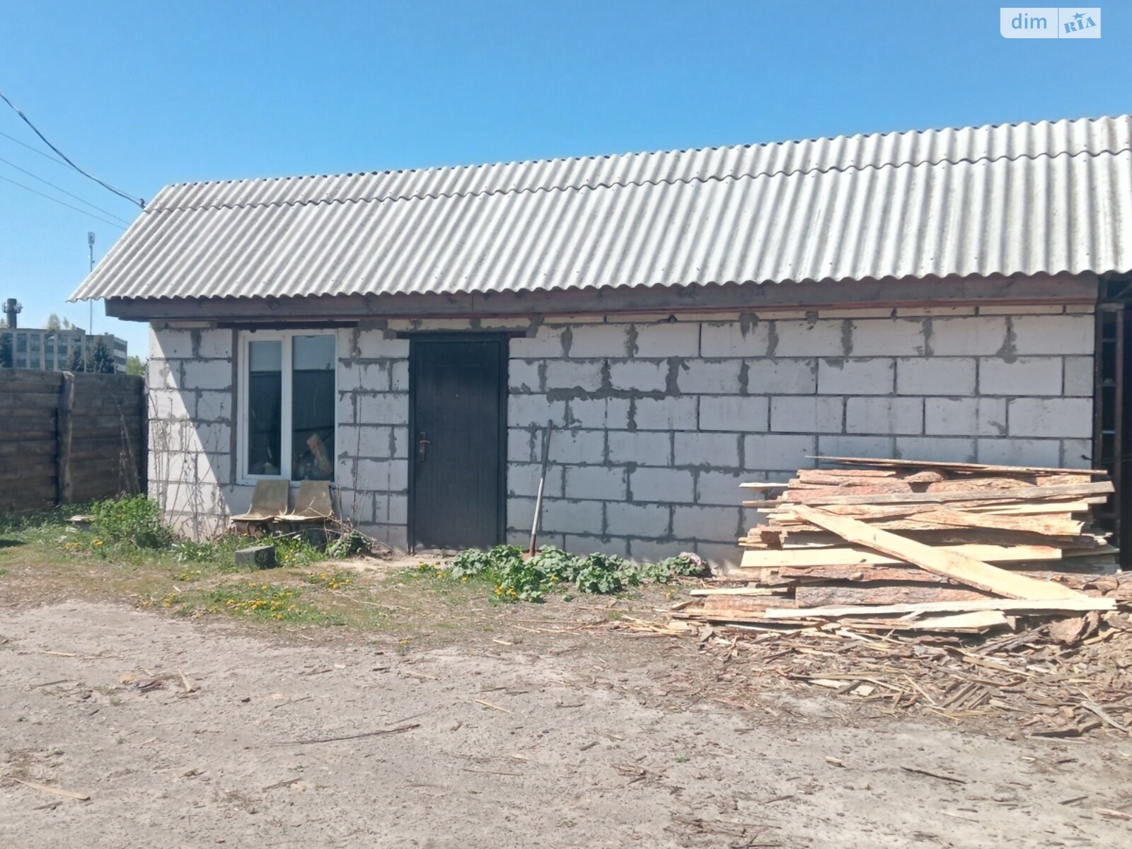 Комерційне приміщення в Носівці, продаж по Шаули (1-й Жовтневий) провулок, район Носівка, ціна: 25 000 доларів за об’єкт фото 1 Комерційне приміщення в Носівці, продаж по Шаули (1-й Жовтневий) провулок, район Носівка, ціна: 25 000 доларів за об’єкт фото 1