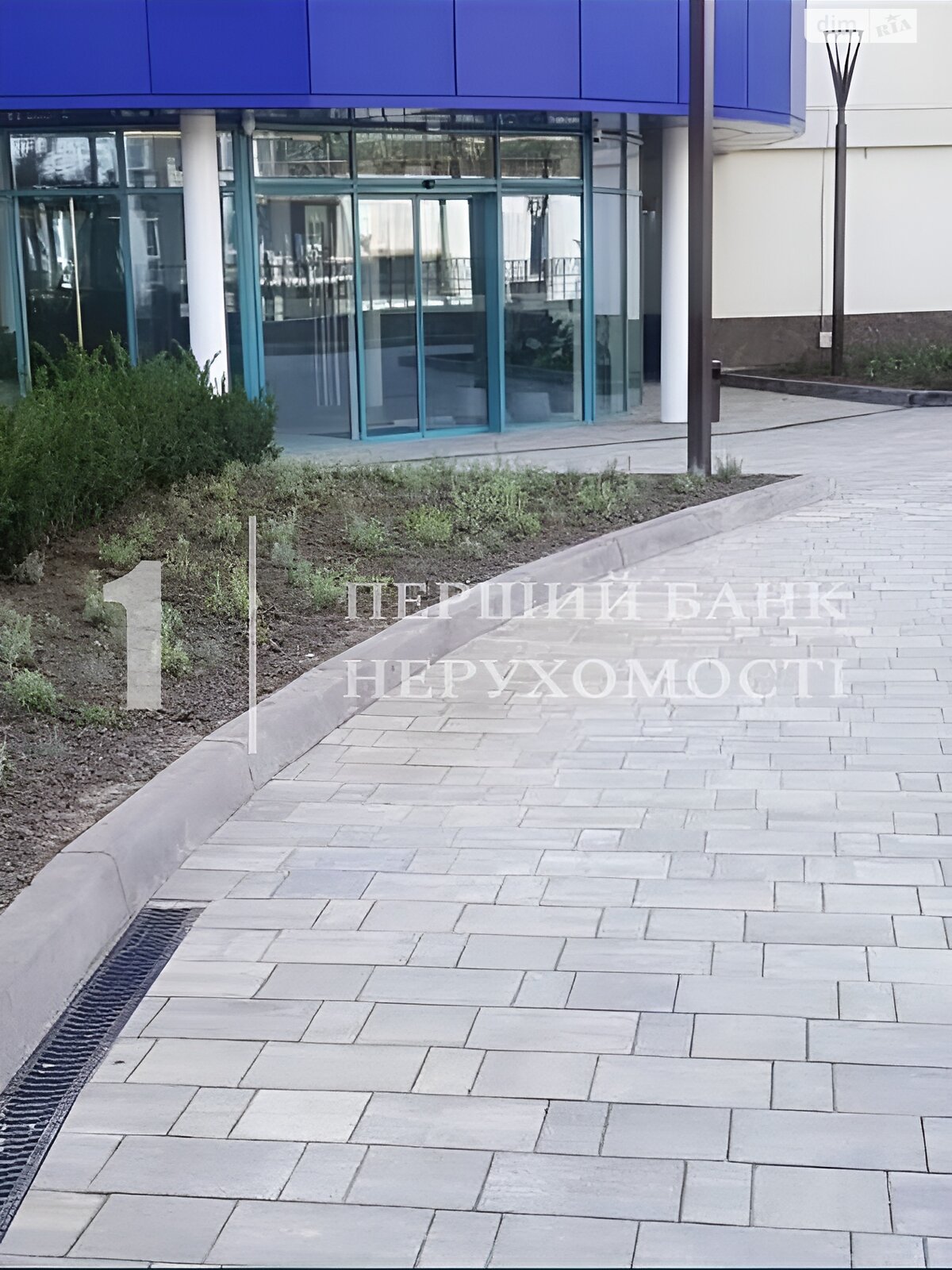 Коммерческое помещение в Одессе, продажа по Фонтанская дорога 122, район Большой Фонтан, цена: 189 450 долларов за объект фото 1 Коммерческое помещение в Одессе, продажа по Фонтанская дорога 122, район Большой Фонтан, цена: 189 450 долларов за объект фото 1