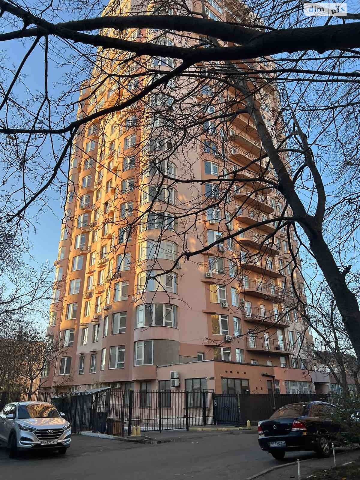 Комерційне приміщення в Одесі, продаж по Макаренка вулиця, район Великий Фонтан, ціна: 100 000 доларів за об’єкт фото 1 Комерційне приміщення в Одесі, продаж по Макаренка вулиця, район Великий Фонтан, ціна: 100 000 доларів за об’єкт фото 1