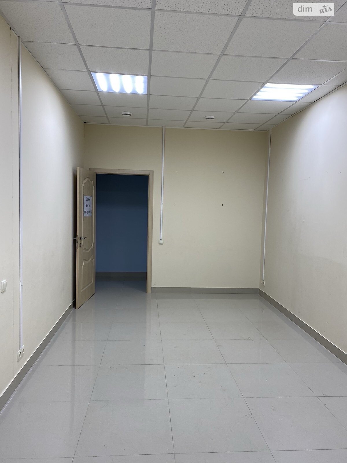 Комерційне приміщення в Одесі, продаж по Макаренка вулиця, район Великий Фонтан, ціна: 100 000 доларів за об’єкт фото 1 Комерційне приміщення в Одесі, продаж по Макаренка вулиця, район Великий Фонтан, ціна: 100 000 доларів за об’єкт фото 1