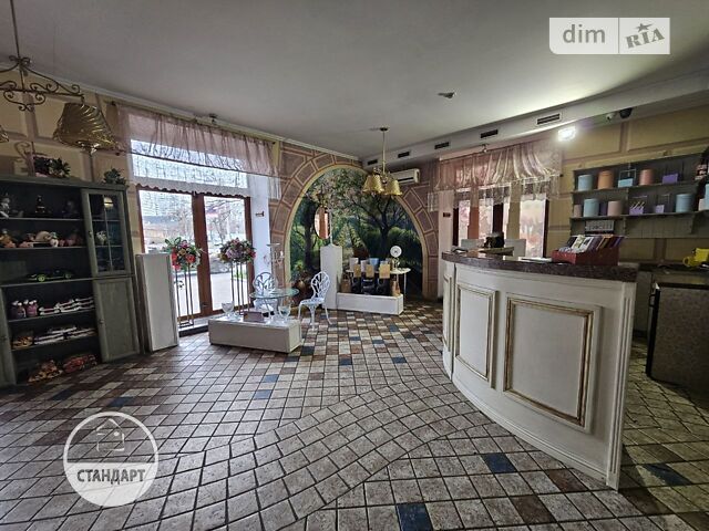 Коммерческая недвижимость по адресу ул. Комарова (площадь 270 м²) - Atlanta.ua - фото 5