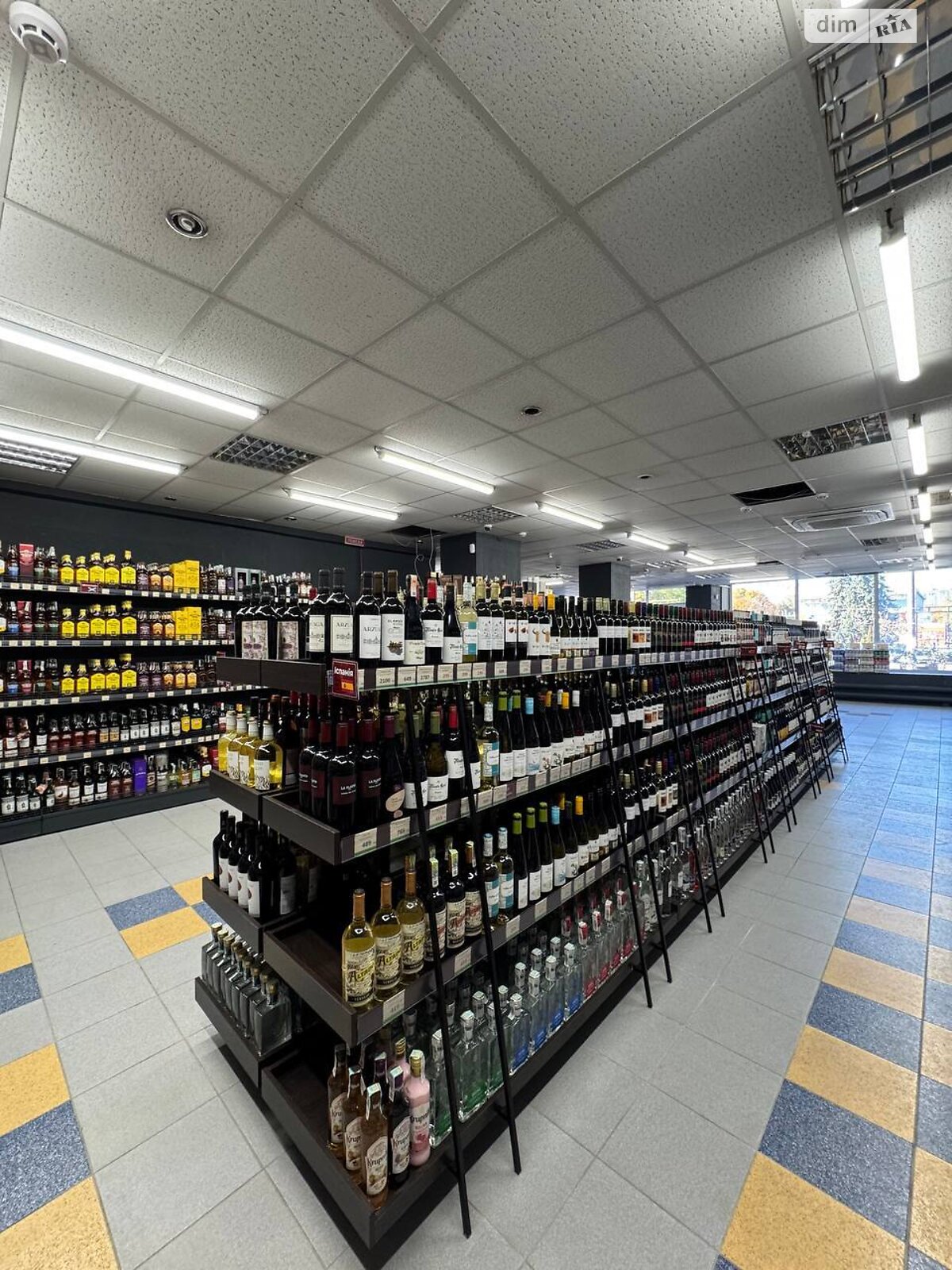 Комерційне приміщення в Одесі, продаж по Варненська вулиця 7В, район Чубаївка, ціна: 350 006 доларів за об’єкт фото 1 Комерційне приміщення в Одесі, продаж по Варненська вулиця 7В, район Чубаївка, ціна: 350 006 доларів за об’єкт фото 1