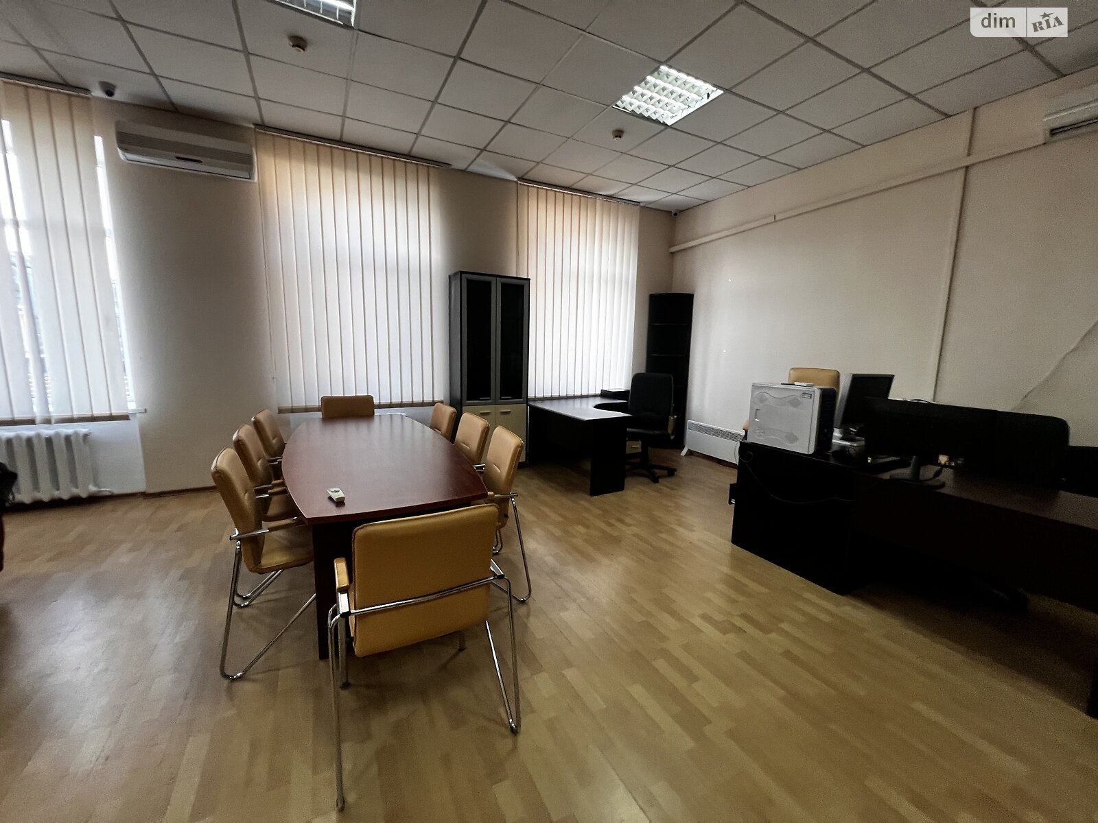 Коммерческое помещение в Одессе, продажа по Балковская улица, район Хаджибейский, цена: 880 000 долларов за объект фото 1 Коммерческое помещение в Одессе, продажа по Балковская улица, район Хаджибейский, цена: 880 000 долларов за объект фото 1