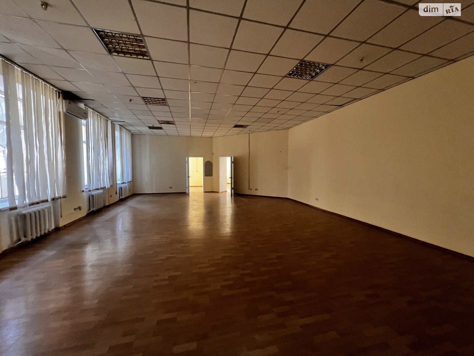 Коммерческое помещение в Одессе, продажа по Балковская улица, район Хаджибейский, цена: 880 000 долларов за объект фото 1 Коммерческое помещение в Одессе, продажа по Балковская улица, район Хаджибейский, цена: 880 000 долларов за объект фото 1