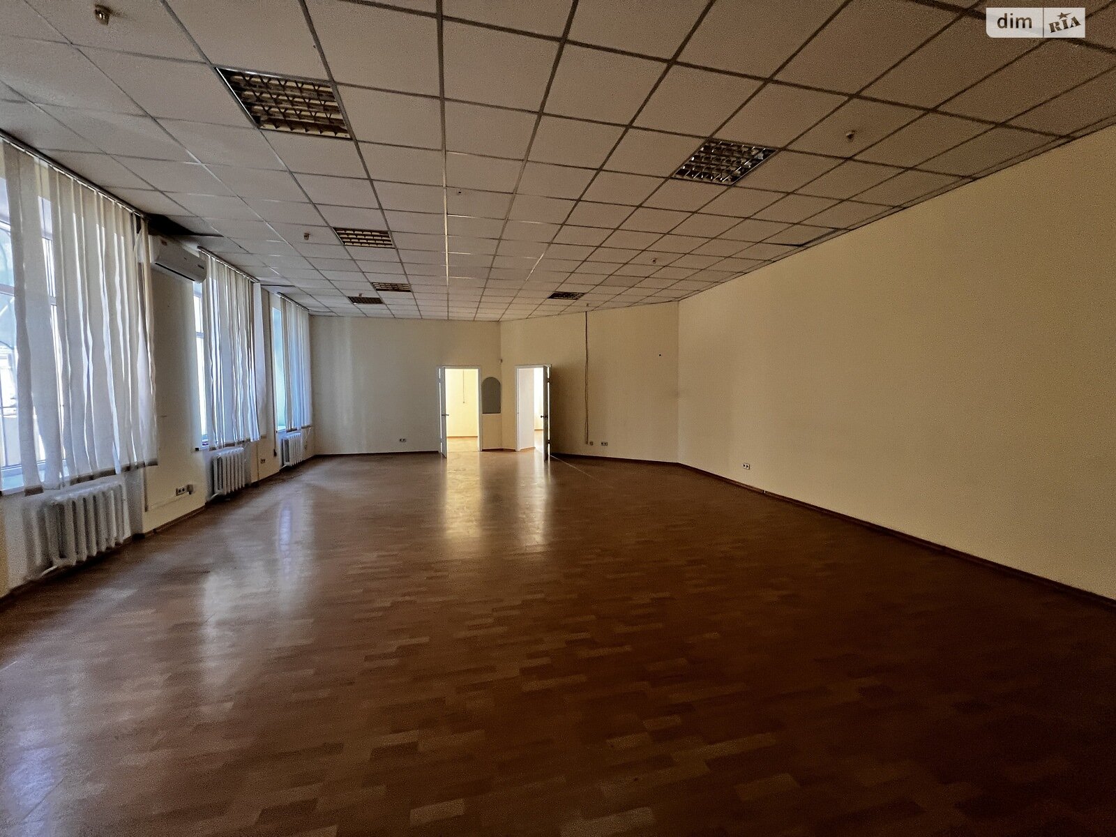 Коммерческое помещение в Одессе, продажа по Балковская улица, район Хаджибейский, цена: 880 000 долларов за объект фото 1 Коммерческое помещение в Одессе, продажа по Балковская улица, район Хаджибейский, цена: 880 000 долларов за объект фото 1