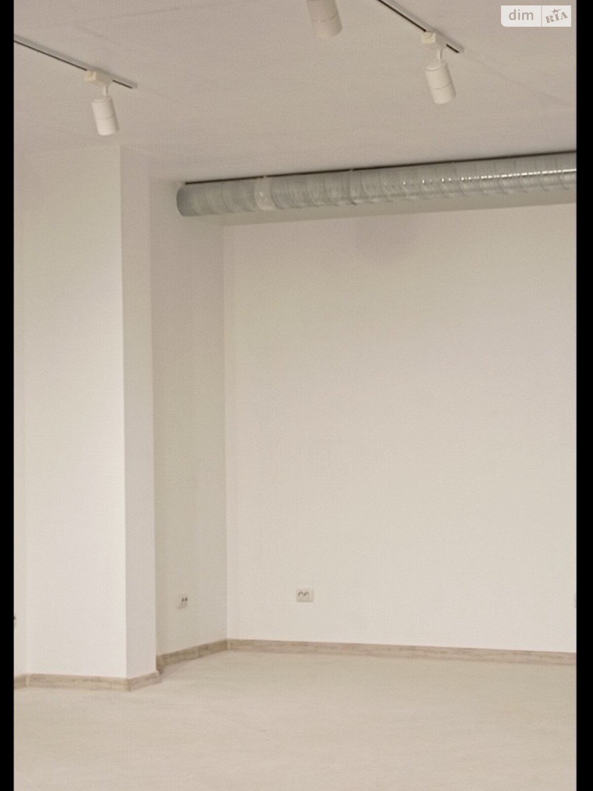 Коммерческое помещение в Лиманке, Жемчужная улица 3А, цена: продажи 80 000 долларов за объект фото 1 Коммерческое помещение в Лиманке, Жемчужная улица 3А, цена продажи: 80 000 долларов за объект фото 1