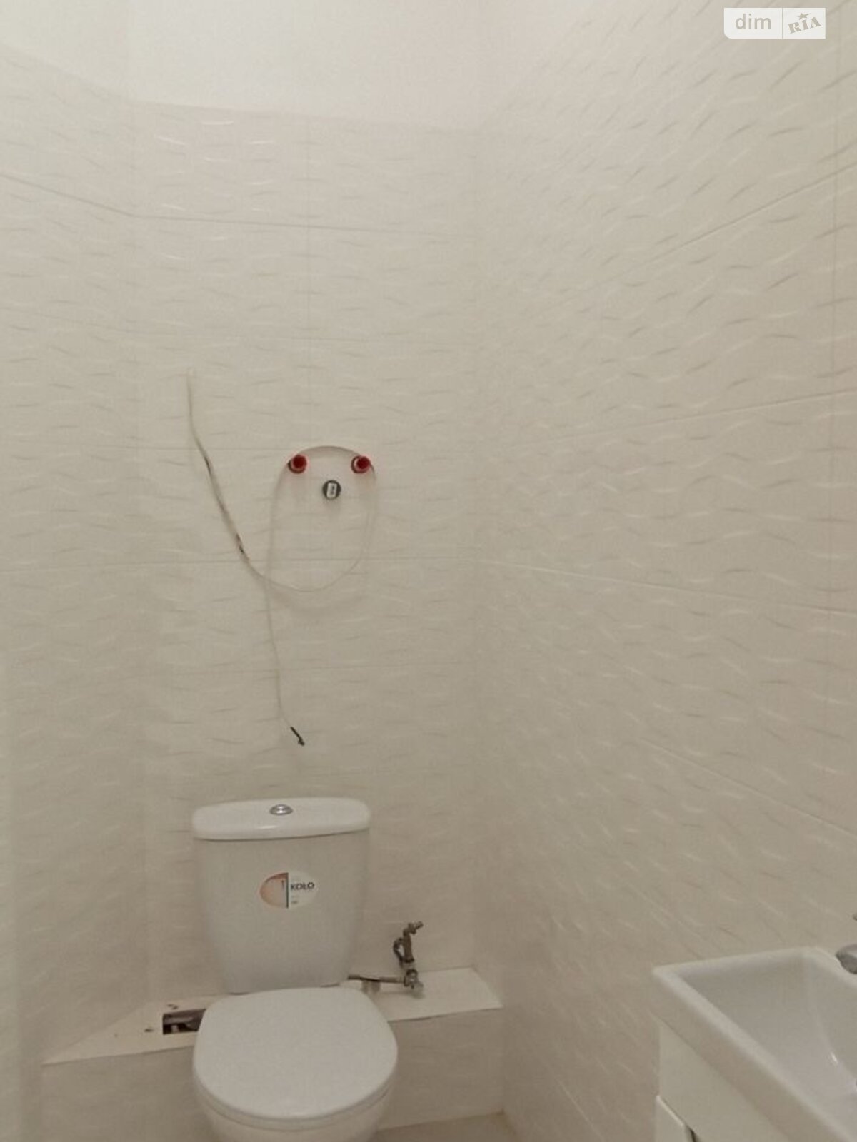 Коммерческое помещение в Лиманке, Жемчужная улица 3А, цена: продажи 80 000 долларов за объект фото 1 Коммерческое помещение в Лиманке, Жемчужная улица 3А, цена продажи: 80 000 долларов за объект фото 1