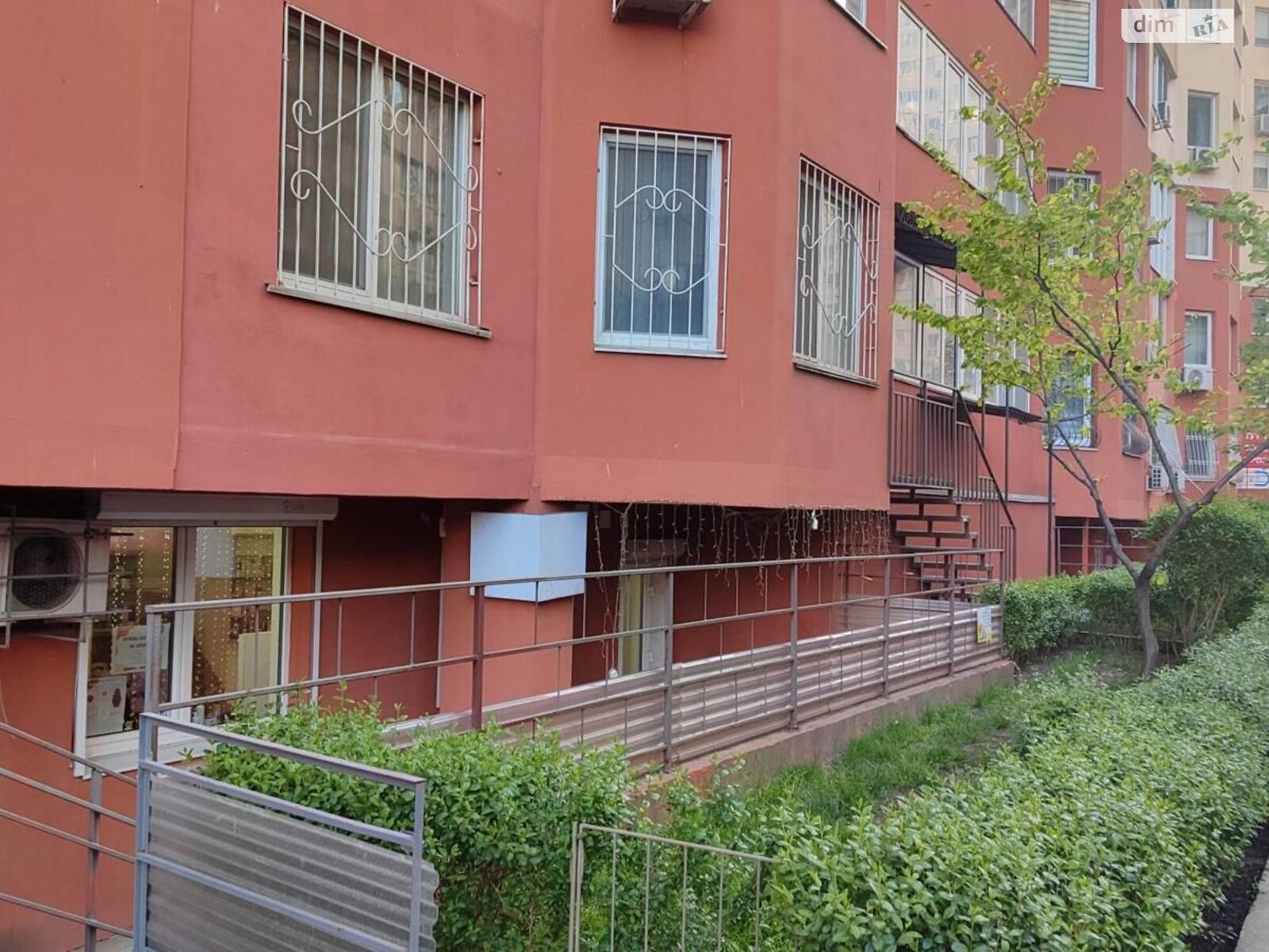 Коммерческое помещение в Одессе, продажа по Радужный массив, район Таирова, цена: 25 900 долларов за объект фото 1 Коммерческое помещение в Одессе, продажа по Радужный массив, район Таирова, цена: 25 900 долларов за объект фото 1