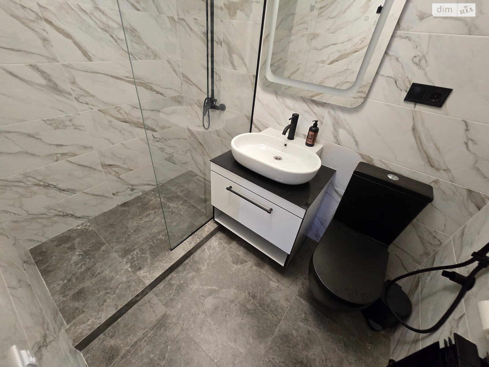 Коммерческое помещение в Одессе, продажа по Атамана Головатого улица 35, район Пересыпский, цена: 280 000 долларов за объект фото 1