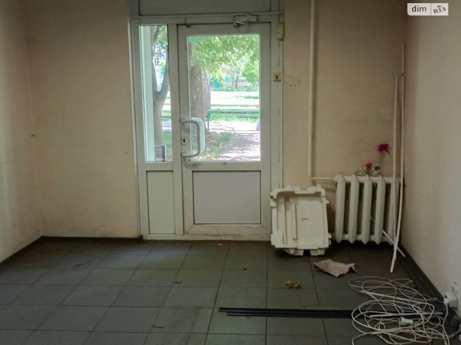 Комерційне приміщення в Одесі, продаж по Князя Володимира Великого (Добровольського) проспект, район Пересипський, ціна: 55 000 доларів за об’єкт фото 1 Комерційне приміщення в Одесі, продаж по Князя Володимира Великого (Добровольського) проспект, район Пересипський, ціна: 55 000 доларів за об’єкт фото 1