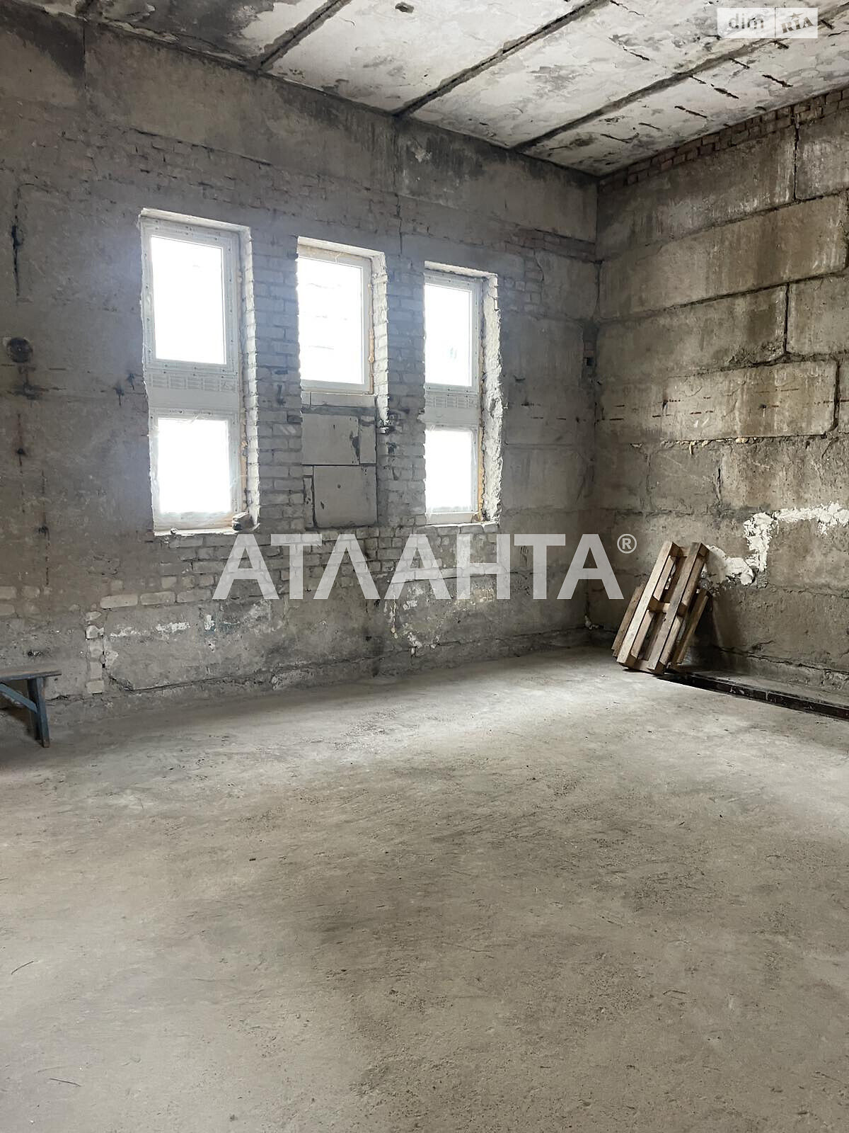Комерційне приміщення в Одесі, продаж по Миколаївська дорога, район Пересипський, ціна: 45 000 доларів за об’єкт фото 1 Комерційне приміщення в Одесі, продаж по Миколаївська дорога, район Пересипський, ціна: 45 000 доларів за об’єкт фото 1
