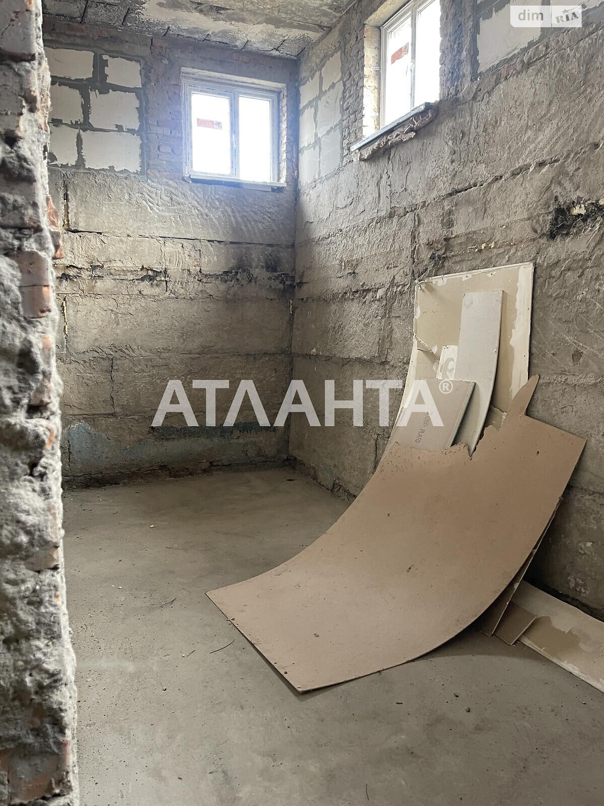 Комерційне приміщення в Одесі, продаж по Миколаївська дорога, район Пересипський, ціна: 45 000 доларів за об’єкт фото 1 Комерційне приміщення в Одесі, продаж по Миколаївська дорога, район Пересипський, ціна: 45 000 доларів за об’єкт фото 1