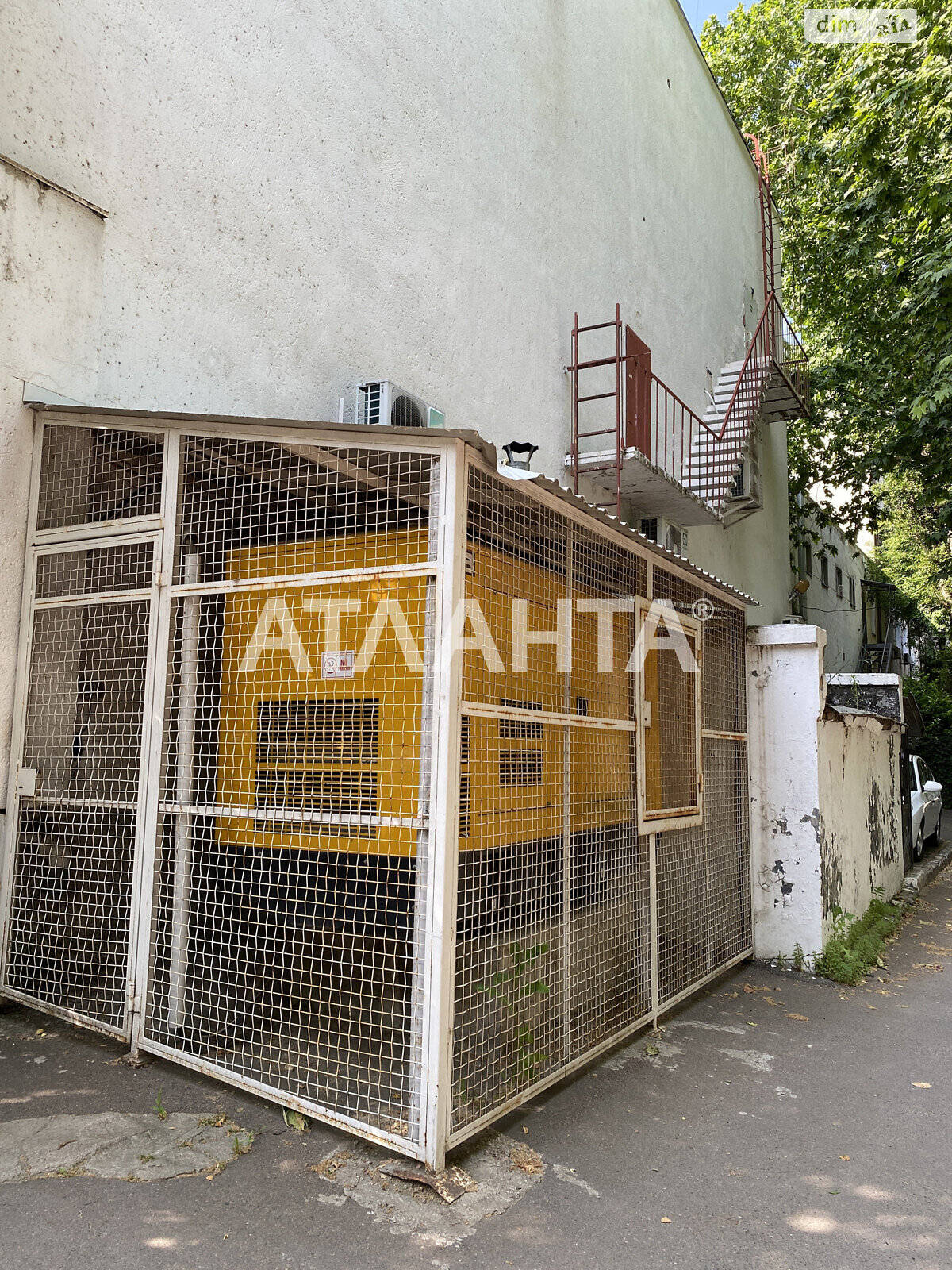 Коммерческое помещение в Одессе, продажа по Армейская улица, район Приморский, цена: 1 800 000 долларов за объект фото 1 Коммерческое помещение в Одессе, продажа по Армейская улица, район Приморский, цена: 1 800 000 долларов за объект фото 1