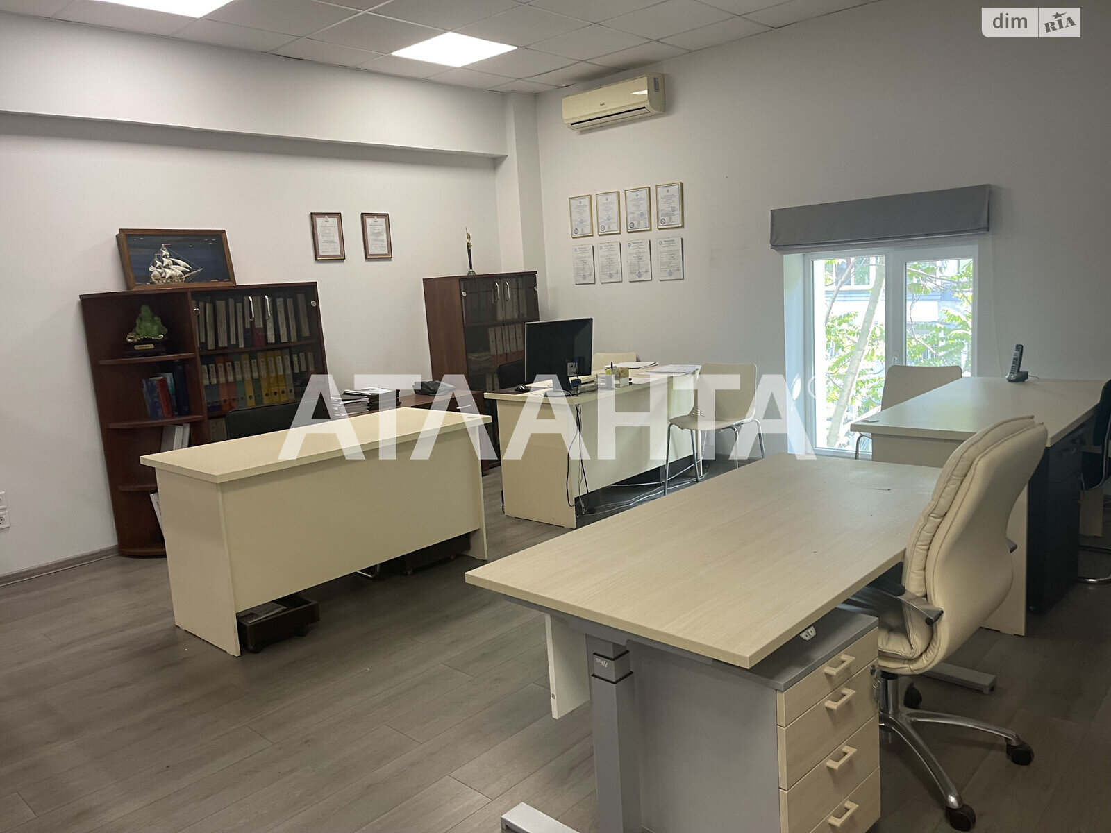 Коммерческое помещение в Одессе, продажа по Армейская улица, район Приморский, цена: 1 800 000 долларов за объект фото 1 Коммерческое помещение в Одессе, продажа по Армейская улица, район Приморский, цена: 1 800 000 долларов за объект фото 1
