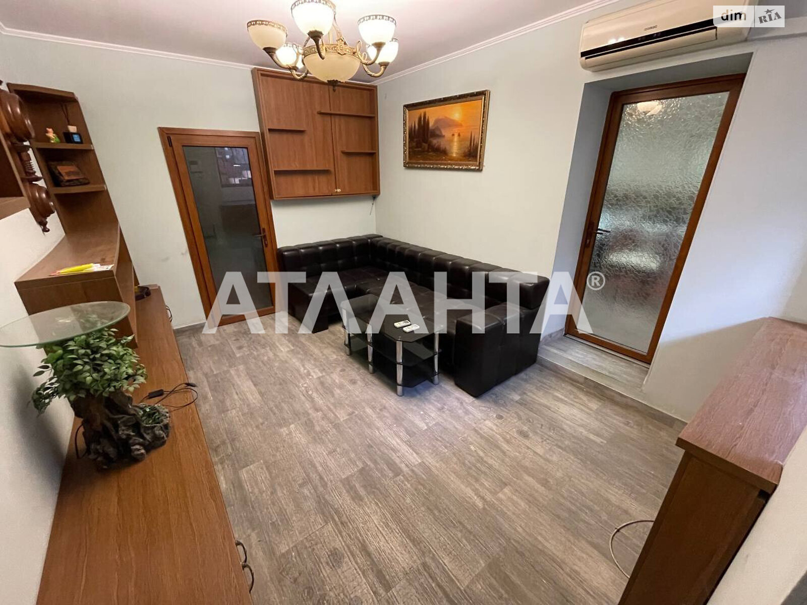 Коммерческое помещение в Одессе, продажа по Асташкина улица, район Приморский, цена: 45 000 долларов за объект фото 2 Коммерческое помещение в Одессе, продажа по Асташкина улица, район Приморский, цена: 45 000 долларов за объект фото 2