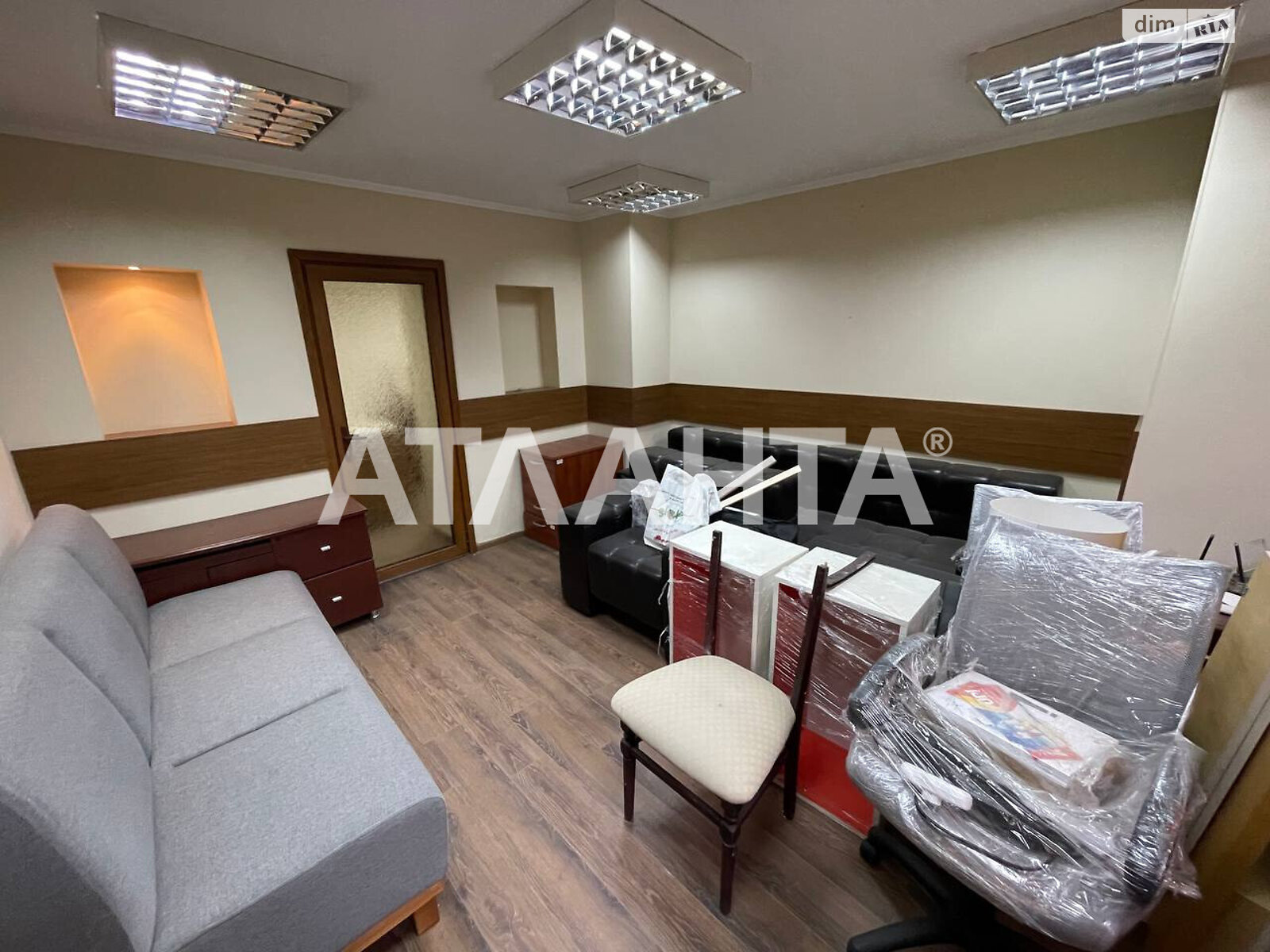 Коммерческое помещение в Одессе, продажа по Асташкина улица, район Приморский, цена: 45 000 долларов за объект фото 2 Коммерческое помещение в Одессе, продажа по Асташкина улица, район Приморский, цена: 45 000 долларов за объект фото 2