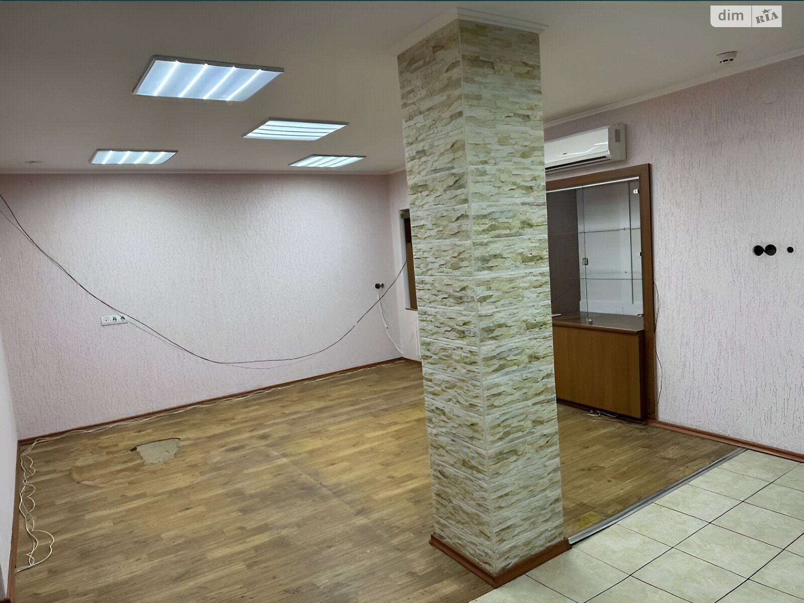 Коммерческое помещение в Одессе, продажа по Бебеля улица, район Приморский, цена: 30 000 долларов за объект фото 1 Коммерческое помещение в Одессе, продажа по Бебеля улица, район Приморский, цена: 30 000 долларов за объект фото 1