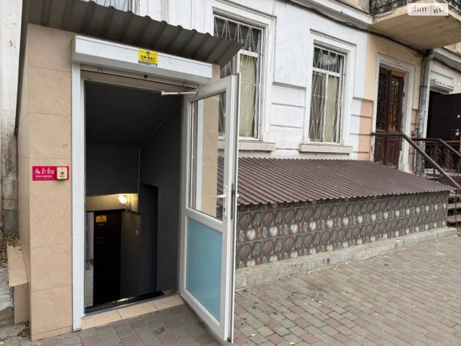 Коммерческое помещение в Одессе, продажа по Бебеля улица, район Приморский, цена: 30 000 долларов за объект фото 1 Коммерческое помещение в Одессе, продажа по Бебеля улица, район Приморский, цена: 30 000 долларов за объект фото 1