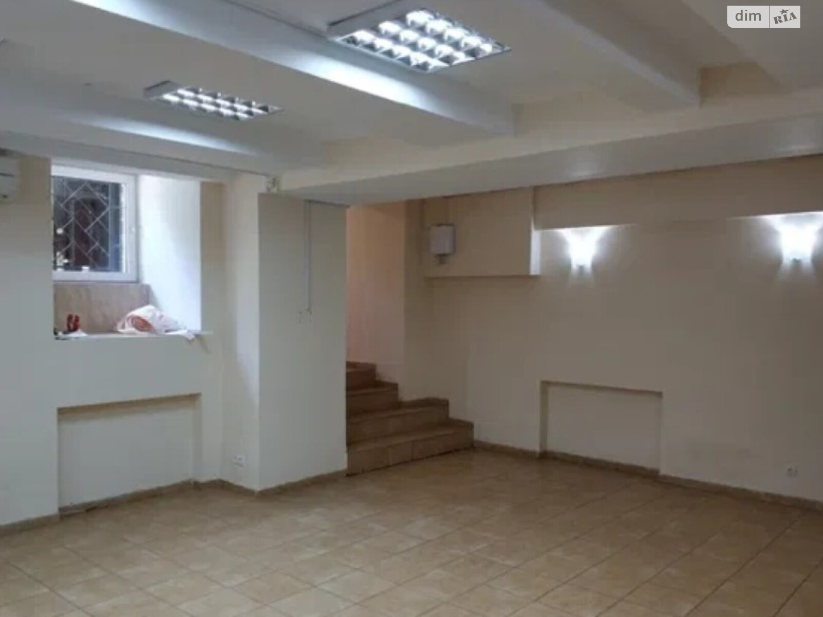 Комерційне приміщення в Одесі, продаж по Чичеріна вулиця, район Приморський, ціна: 77 000 доларів за об’єкт фото 1 Комерційне приміщення в Одесі, продаж по Чичеріна вулиця, район Приморський, ціна: 77 000 доларів за об’єкт фото 1