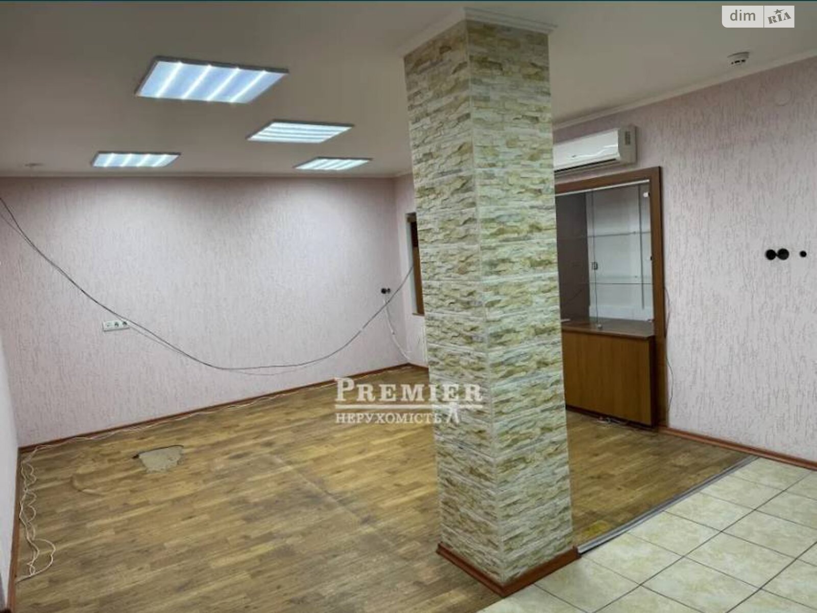 Комерційне приміщення в Одесі, продаж по Єврейська вулиця, район Приморський, ціна: 32 000 доларів за об’єкт фото 1 Комерційне приміщення в Одесі, продаж по Єврейська вулиця, район Приморський, ціна: 32 000 доларів за об’єкт фото 1