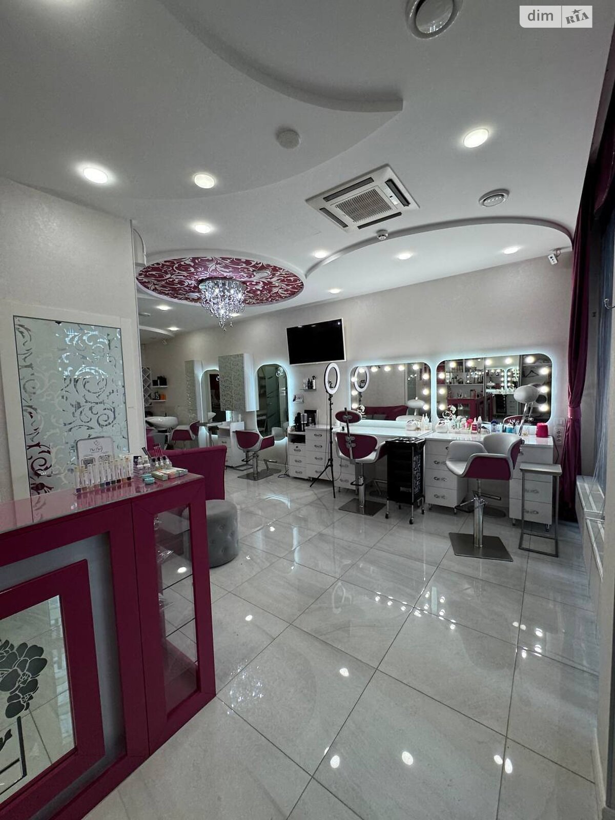 Комерційне приміщення в Одесі, продаж по Французький бульвар, район Приморський, ціна: 149 999 доларів за об’єкт фото 1