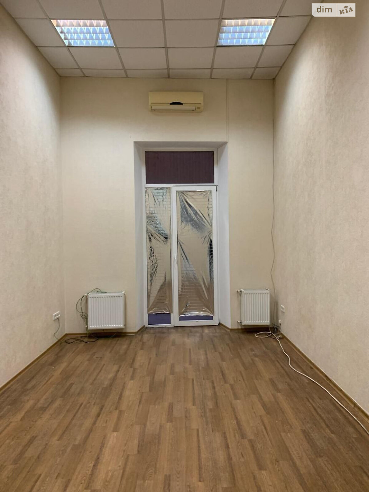 Комерційне приміщення в Одесі, продаж по Жуковського вулиця, район Приморський, ціна: 175 000 доларів за об’єкт фото 1 Комерційне приміщення в Одесі, продаж по Жуковського вулиця, район Приморський, ціна: 175 000 доларів за об’єкт фото 1