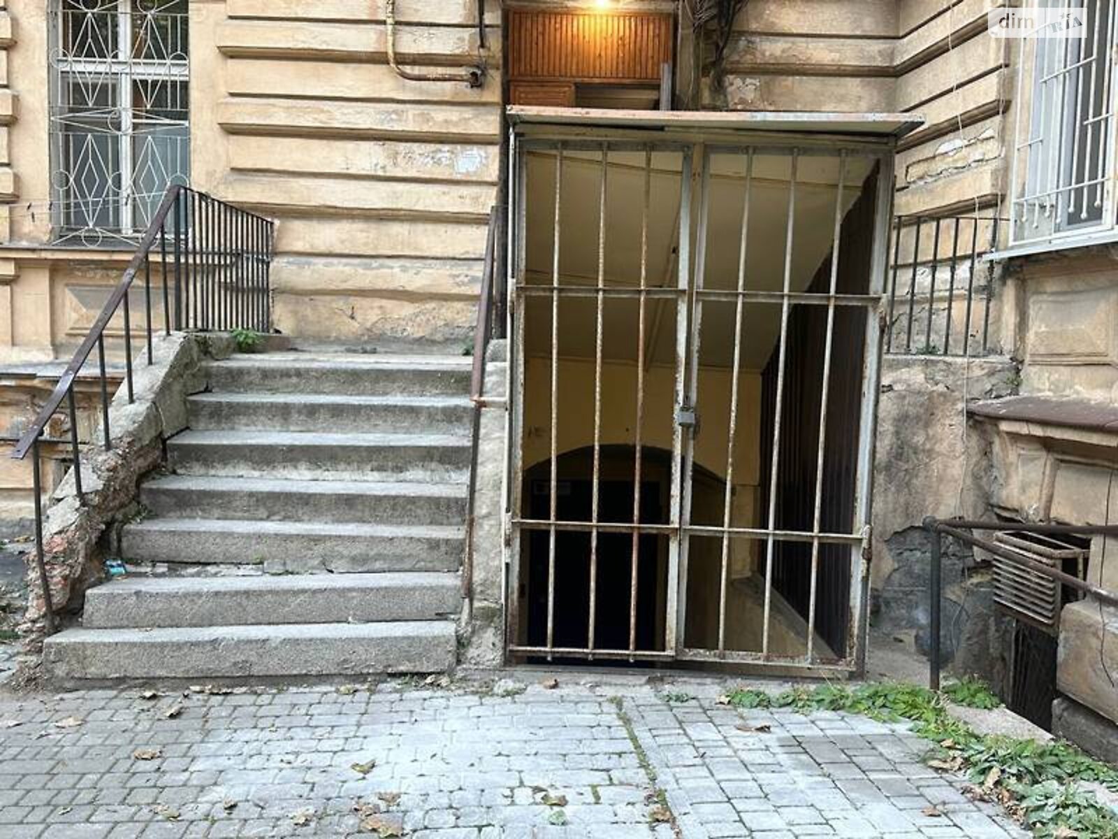 Коммерческое помещение в Одессе, продажа по Канатная улица, район Приморский, цена: 18 000 долларов за объект фото 1 Коммерческое помещение в Одессе, продажа по Канатная улица, район Приморский, цена: 18 000 долларов за объект фото 1