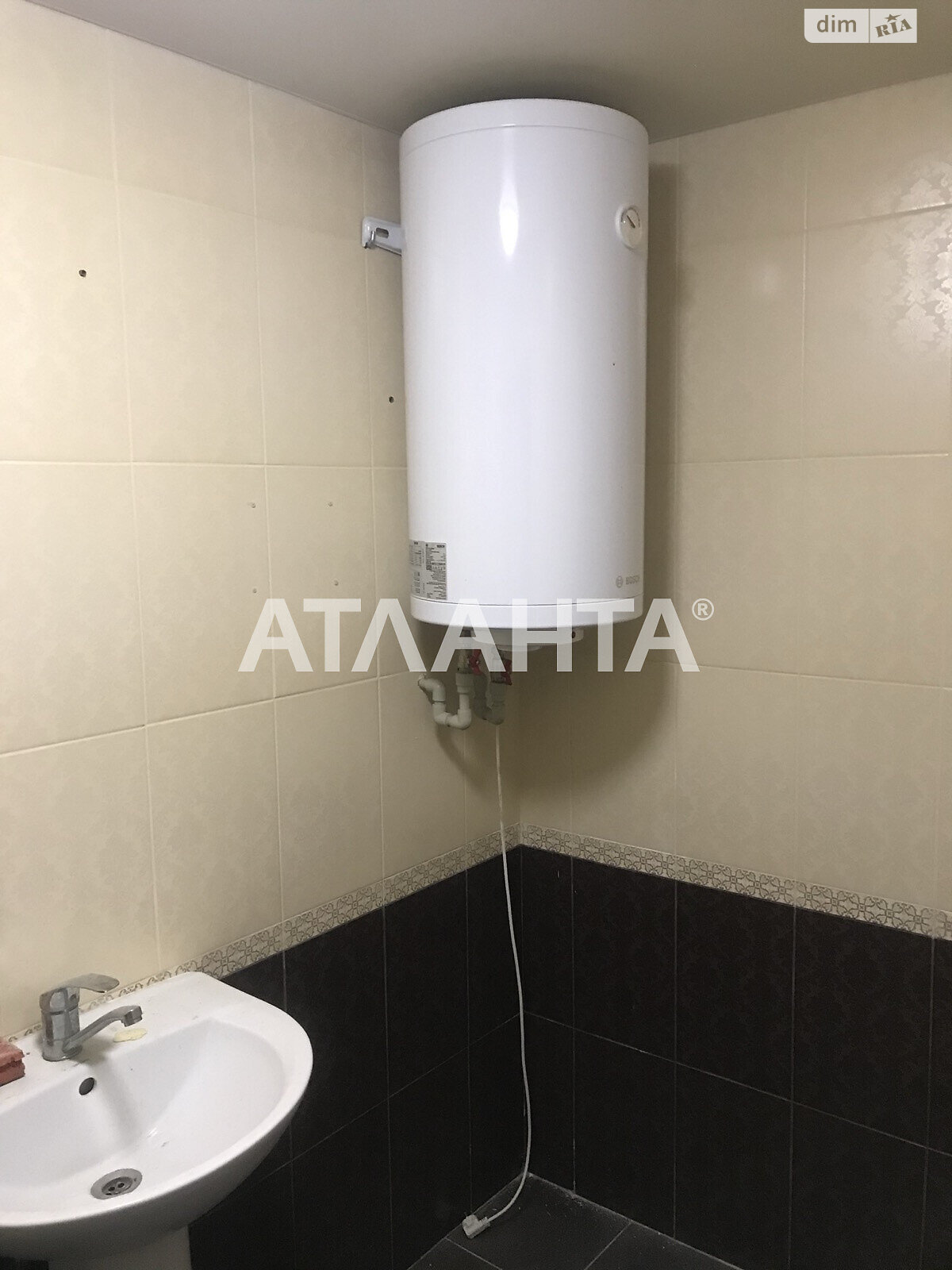 Комерційне приміщення в Одесі, продаж по Лермонтовський провулок, район Приморський, ціна: 90 000 доларів за об’єкт фото 1 Комерційне приміщення в Одесі, продаж по Лермонтовський провулок, район Приморський, ціна: 90 000 доларів за об’єкт фото 1