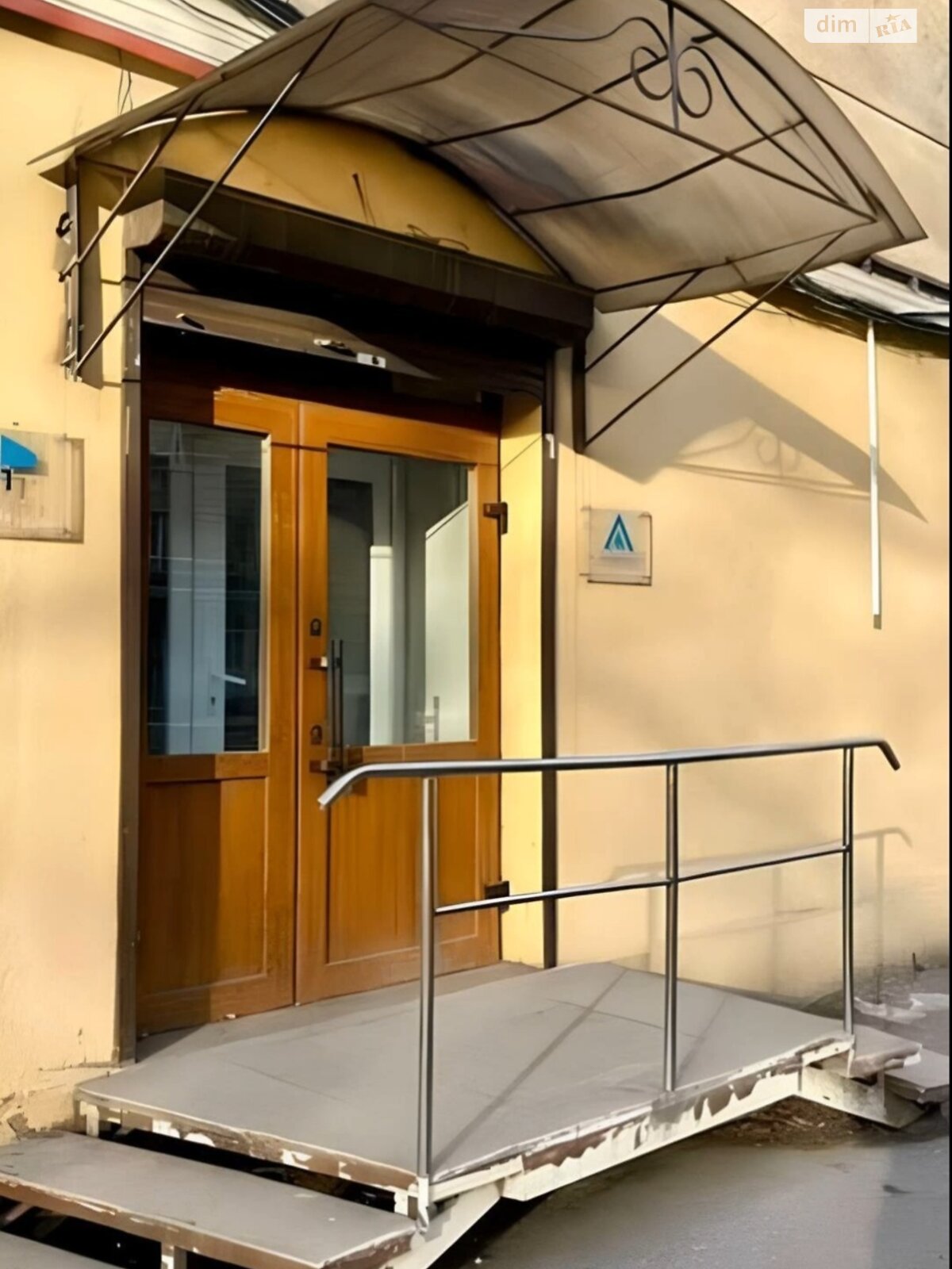 Комерційне приміщення в Одесі, продаж по Пироговська вулиця 7/9, район Приморський, ціна: 88 000 доларів за об’єкт фото 1 Комерційне приміщення в Одесі, продаж по Пироговська вулиця 7/9, район Приморський, ціна: 88 000 доларів за об’єкт фото 1