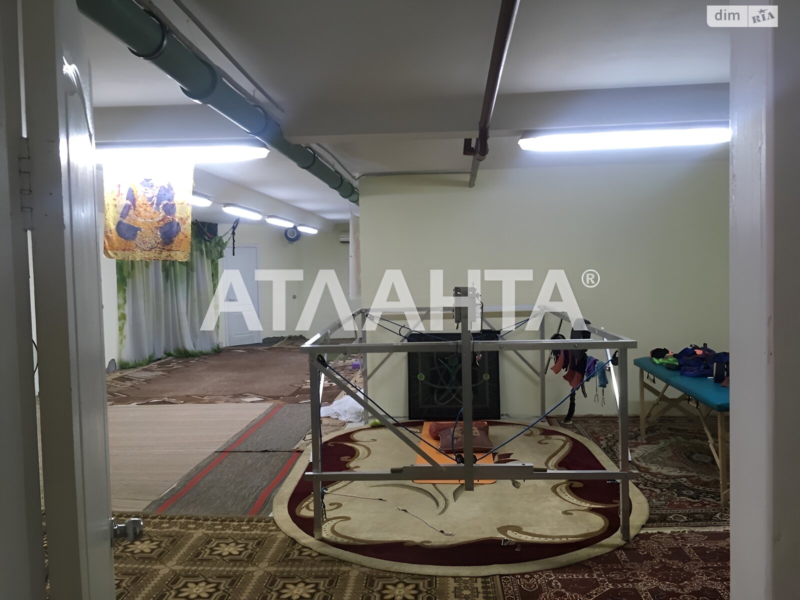 Комерційне приміщення в Одесі, продаж по Середньофонтанська вулиця, район Приморський, ціна: 35 000 доларів за об’єкт фото 1 Комерційне приміщення в Одесі, продаж по Середньофонтанська вулиця, район Приморський, ціна: 35 000 доларів за об’єкт фото 1