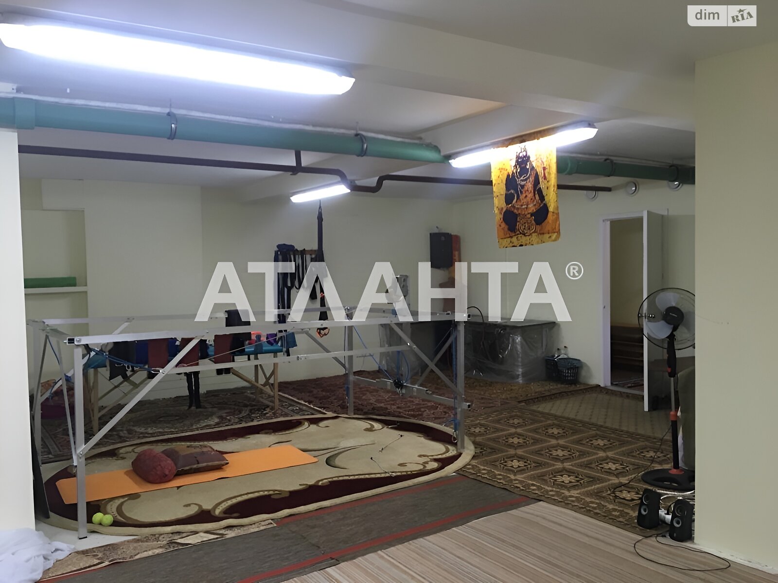 Комерційне приміщення в Одесі, продаж по Середньофонтанська вулиця, район Приморський, ціна: 35 000 доларів за об’єкт фото 1 Комерційне приміщення в Одесі, продаж по Середньофонтанська вулиця, район Приморський, ціна: 35 000 доларів за об’єкт фото 1