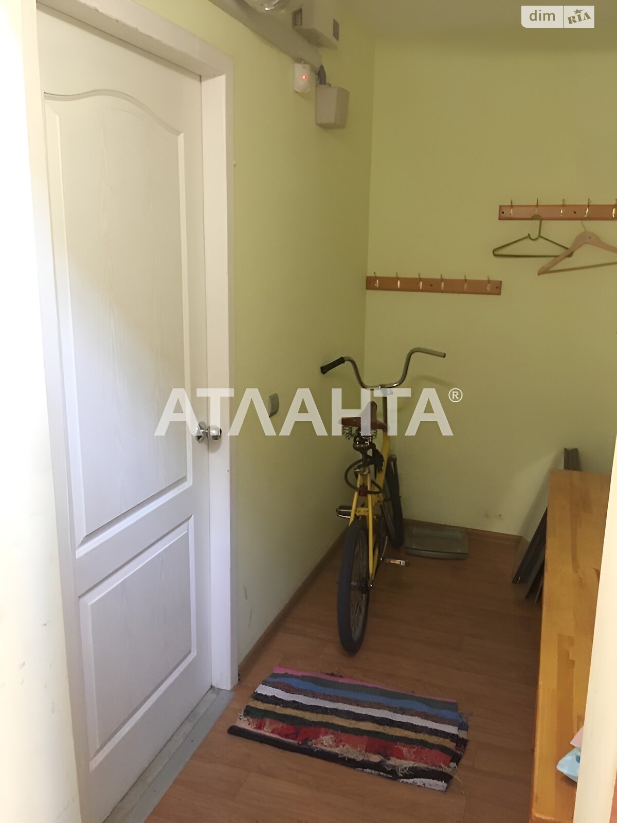 Комерційне приміщення в Одесі, продаж по Середньофонтанська вулиця, район Приморський, ціна: 35 000 доларів за об’єкт фото 1 Комерційне приміщення в Одесі, продаж по Середньофонтанська вулиця, район Приморський, ціна: 35 000 доларів за об’єкт фото 1