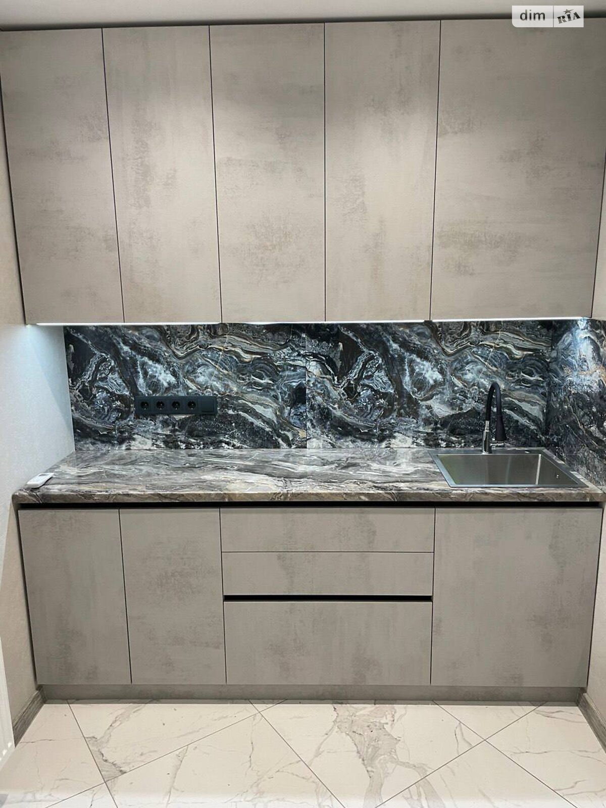 Коммерческое помещение в Одессе, продажа по Валерия Самофалова (Каманина) улица 16А/3, район Приморский, цена: 80 000 долларов за объект фото 1 Коммерческое помещение в Одессе, продажа по Валерия Самофалова (Каманина) улица 16А/3, район Приморский, цена: 80 000 долларов за объект фото 1