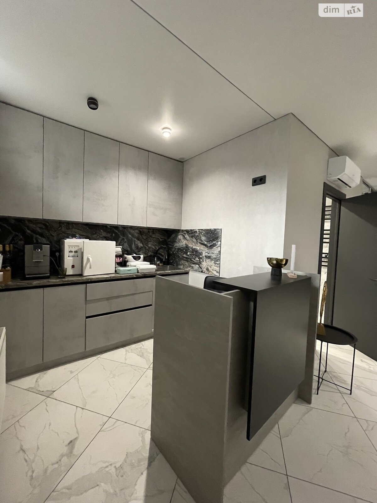 Коммерческое помещение в Одессе, продажа по Валерия Самофалова (Каманина) улица 16А/3, район Приморский, цена: 80 000 долларов за объект фото 1 Коммерческое помещение в Одессе, продажа по Валерия Самофалова (Каманина) улица 16А/3, район Приморский, цена: 80 000 долларов за объект фото 1