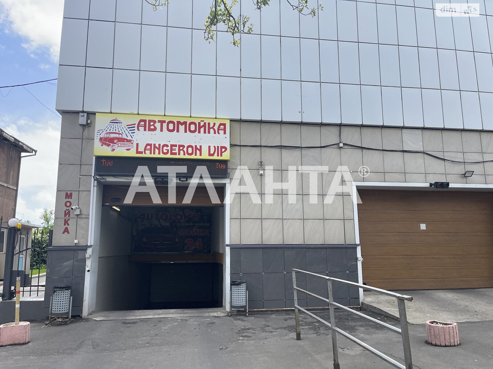 Коммерческое помещение в Одессе, продажа по Купальный, район Приморский, цена: 125 000 долларов за объект фото 1 Коммерческое помещение в Одессе, продажа по Купальный, район Приморский, цена: 125 000 долларов за объект фото 1