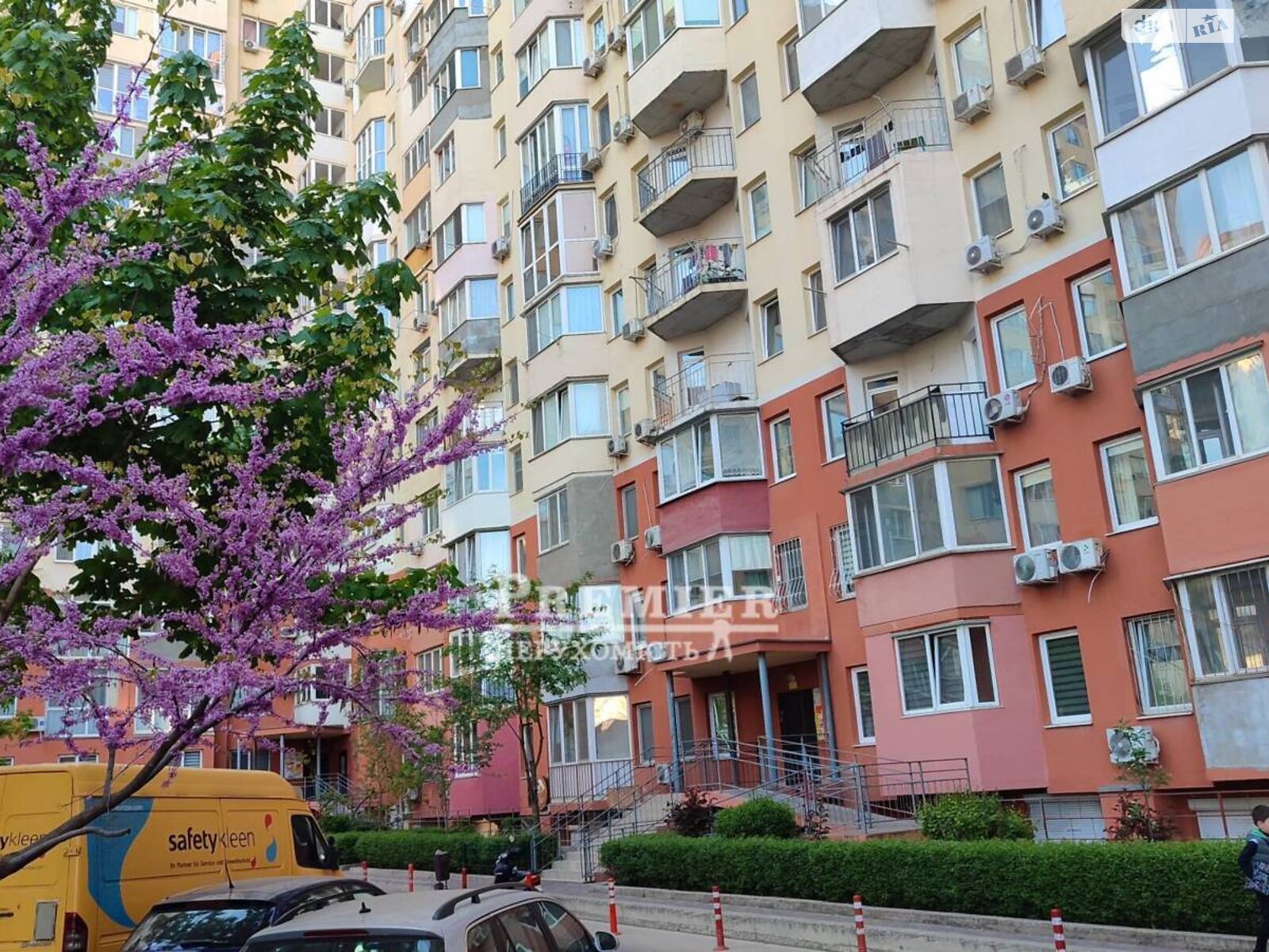 Комерційне приміщення в Одесі, Радужний масив, ціна продажу: 25 900 доларів за об’єкт фото 1 Комерційне приміщення в Одесі, Радужний масив, ціна продажу: 25 900 доларів за об’єкт фото 1