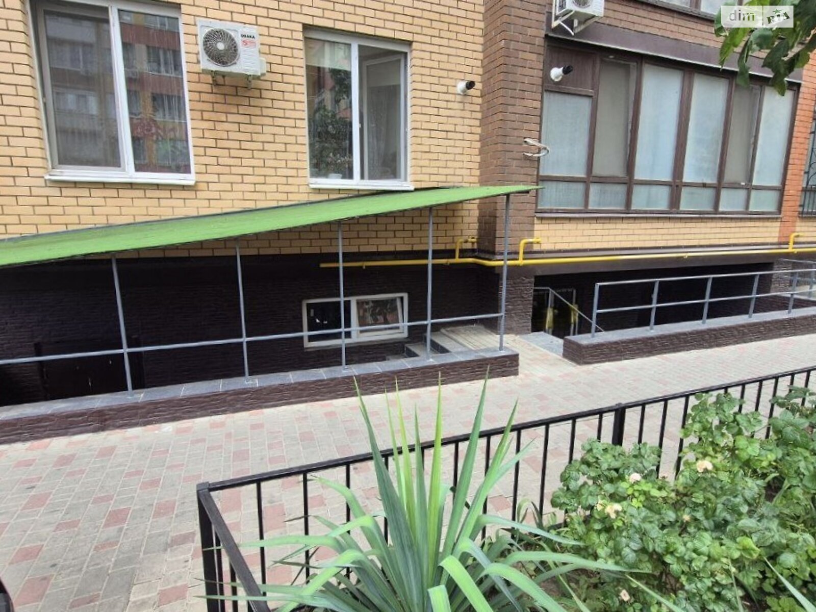 Коммерческое помещение в Одессе, продажа по Бродская (Генерала Плиева) улица 1В, район Слободка, цена: 35 000 долларов за объект фото 1 Коммерческое помещение в Одессе, продажа по Бродская (Генерала Плиева) улица 1В, район Слободка, цена: 35 000 долларов за объект фото 1