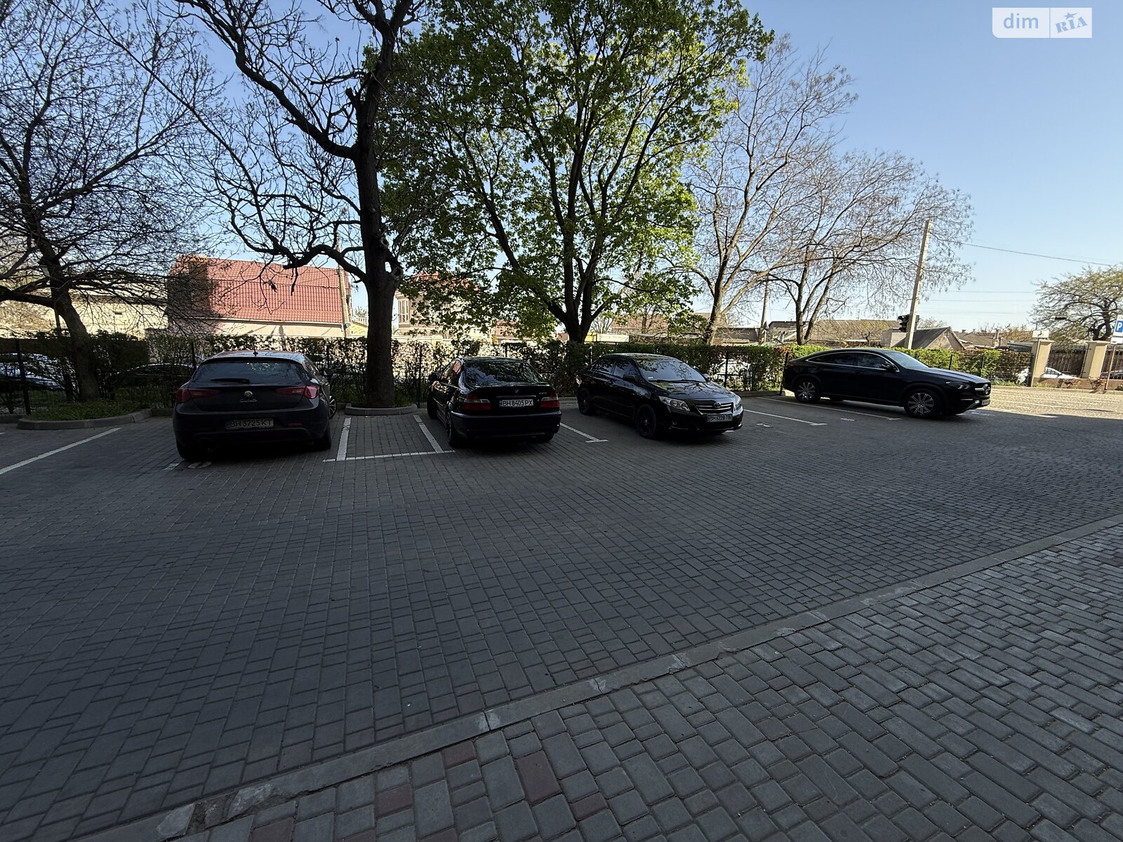 Коммерческое помещение в Одессе, продажа по Виталия Нестеренко (Академика Воробьёва) улица 1Б, район Слободка, цена: 80 000 долларов за объект фото 1 Коммерческое помещение в Одессе, продажа по Виталия Нестеренко (Академика Воробьёва) улица 1Б, район Слободка, цена: 80 000 долларов за объект фото 1