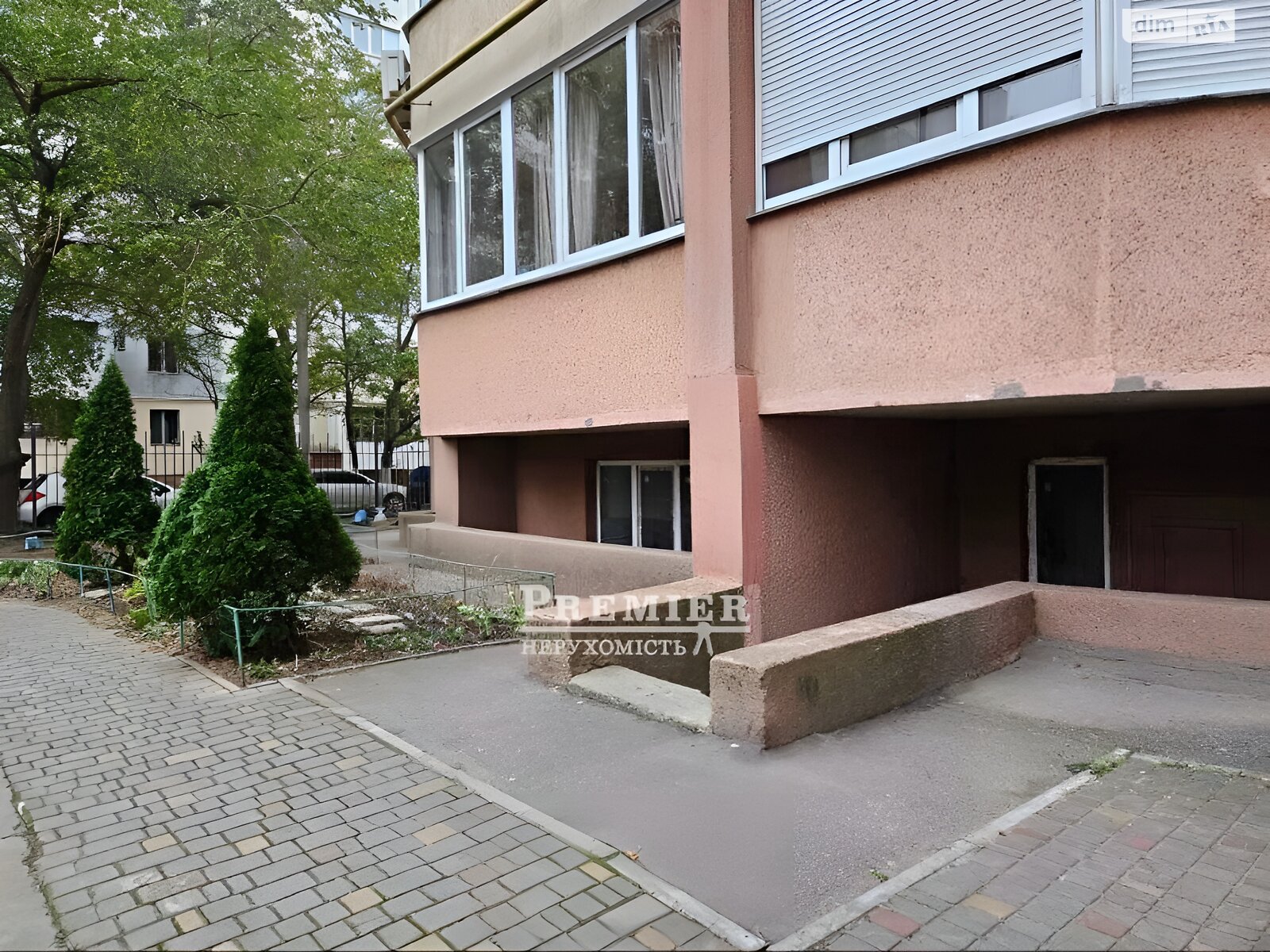 Коммерческое помещение в Одессе, продажа по Костанди улица, район Таирова, цена: 33 000 долларов за объект фото 1 Коммерческое помещение в Одессе, продажа по Костанди улица, район Таирова, цена: 33 000 долларов за объект фото 1