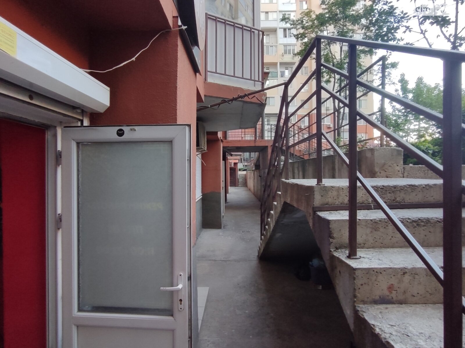 Коммерческое помещение в Одессе, продажа по Радужный массив, район Таирова, цена: 33 000 долларов за объект фото 1 Коммерческое помещение в Одессе, продажа по Радужный массив, район Таирова, цена: 33 000 долларов за объект фото 1