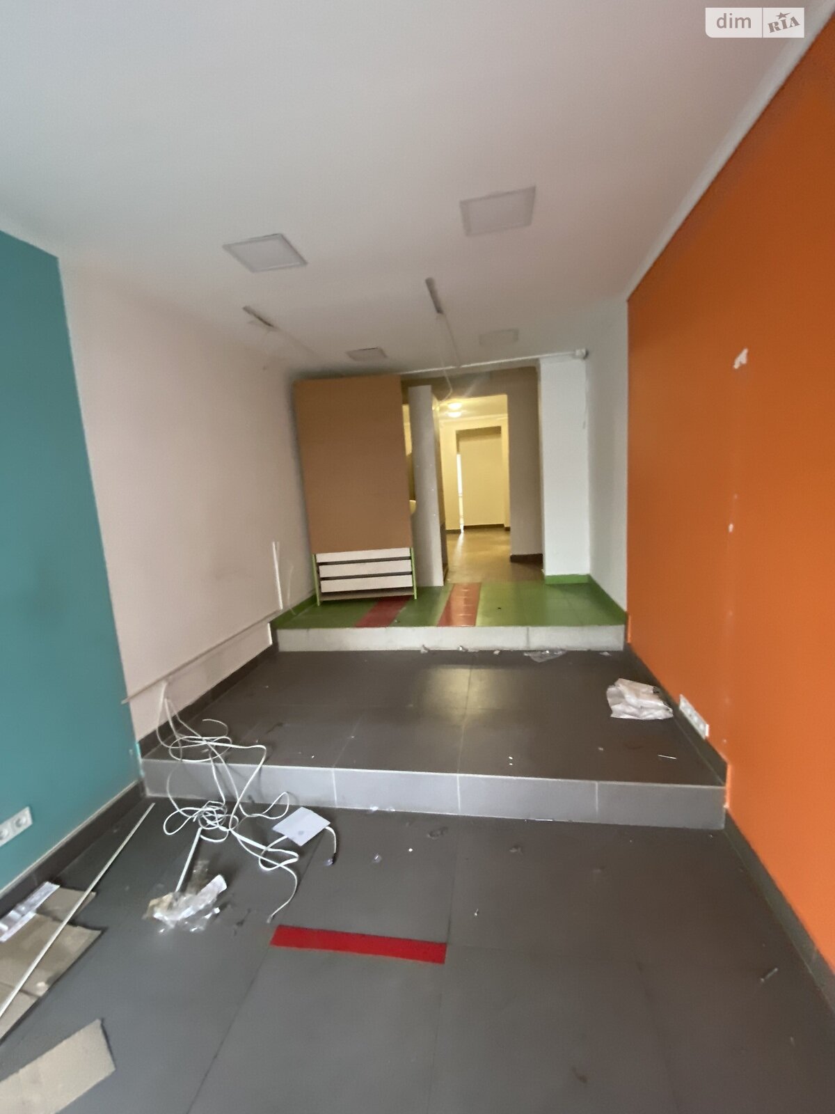 Коммерческое помещение в Одессе, продажа по Академика Королева улица 114, район Южный, цена: 100 000 долларов за объект фото 1