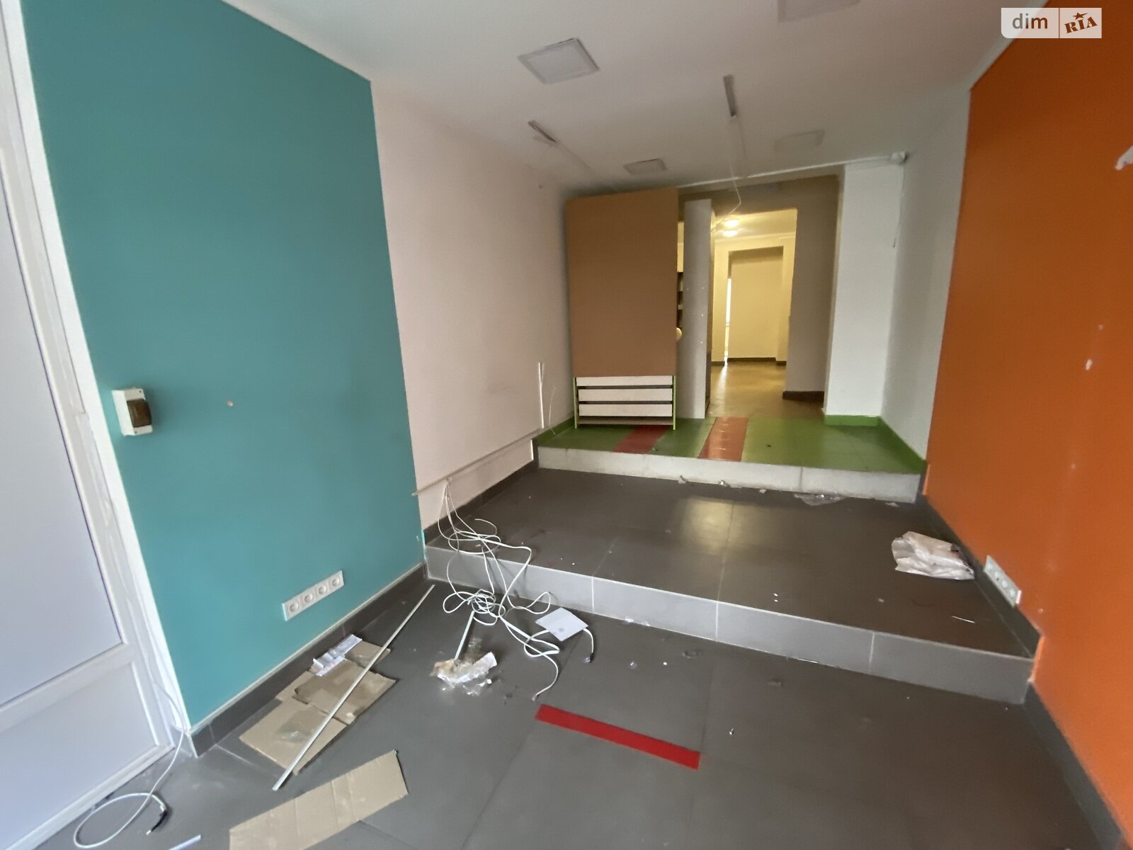 Коммерческое помещение в Одессе, продажа по Академика Королева улица 114, район Южный, цена: 100 000 долларов за объект фото 1