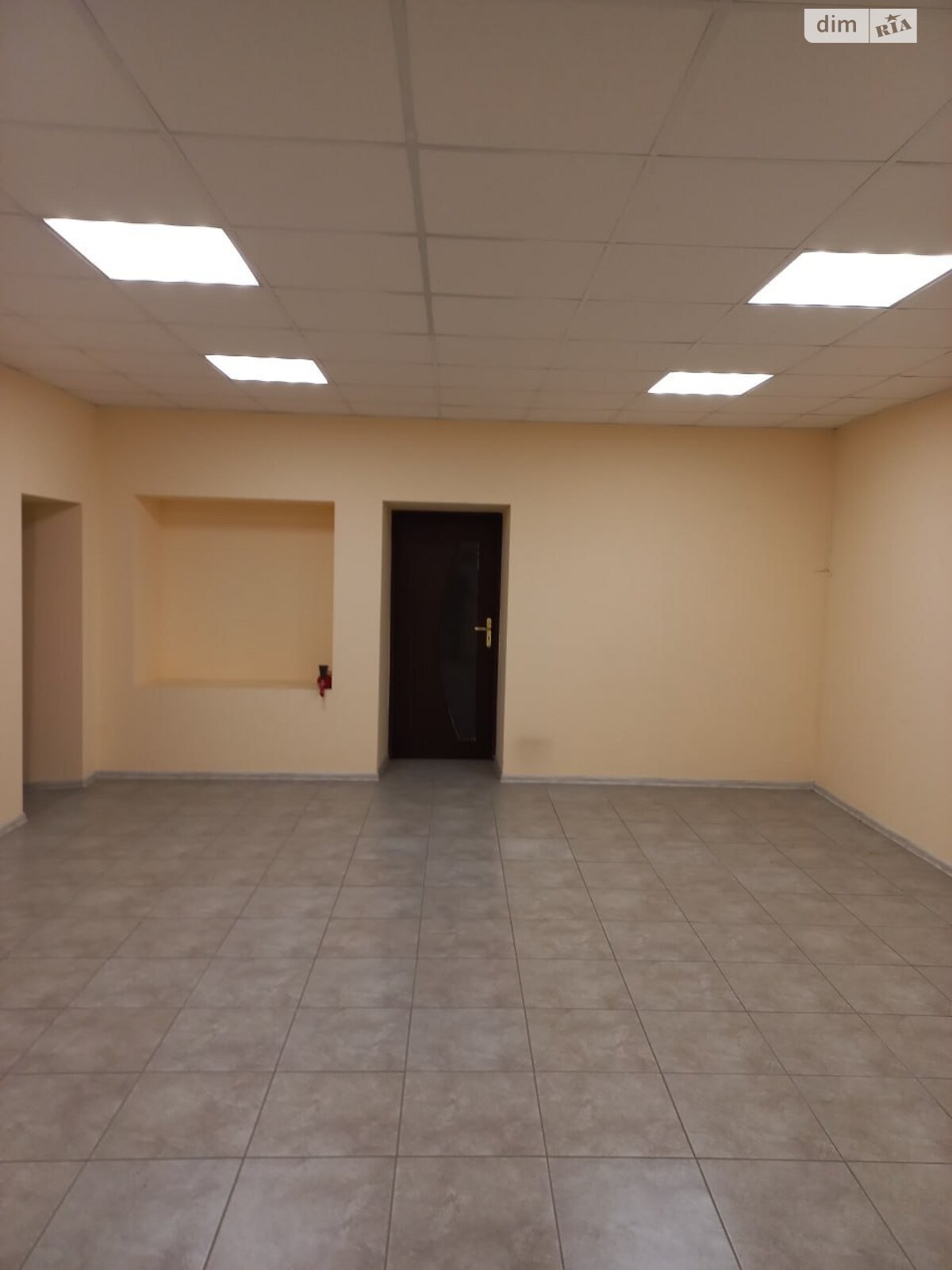 Комерційне приміщення в Одесі, продаж по Стовпова вулиця, район Застава 2, ціна: 160 000 доларів за об’єкт фото 1 Комерційне приміщення в Одесі, продаж по Стовпова вулиця, район Застава 2, ціна: 160 000 доларів за об’єкт фото 1
