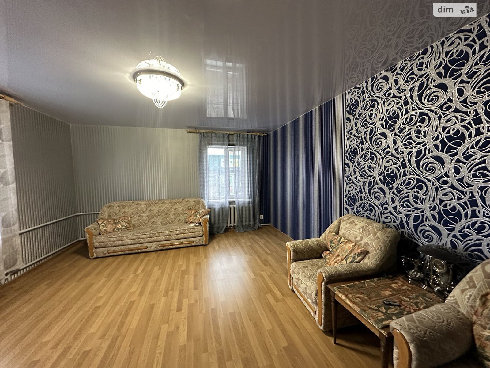 Коммерческое помещение в Остроге, Леси Украинки улица, цена продажи: 110 000 долларов за объект фото 1