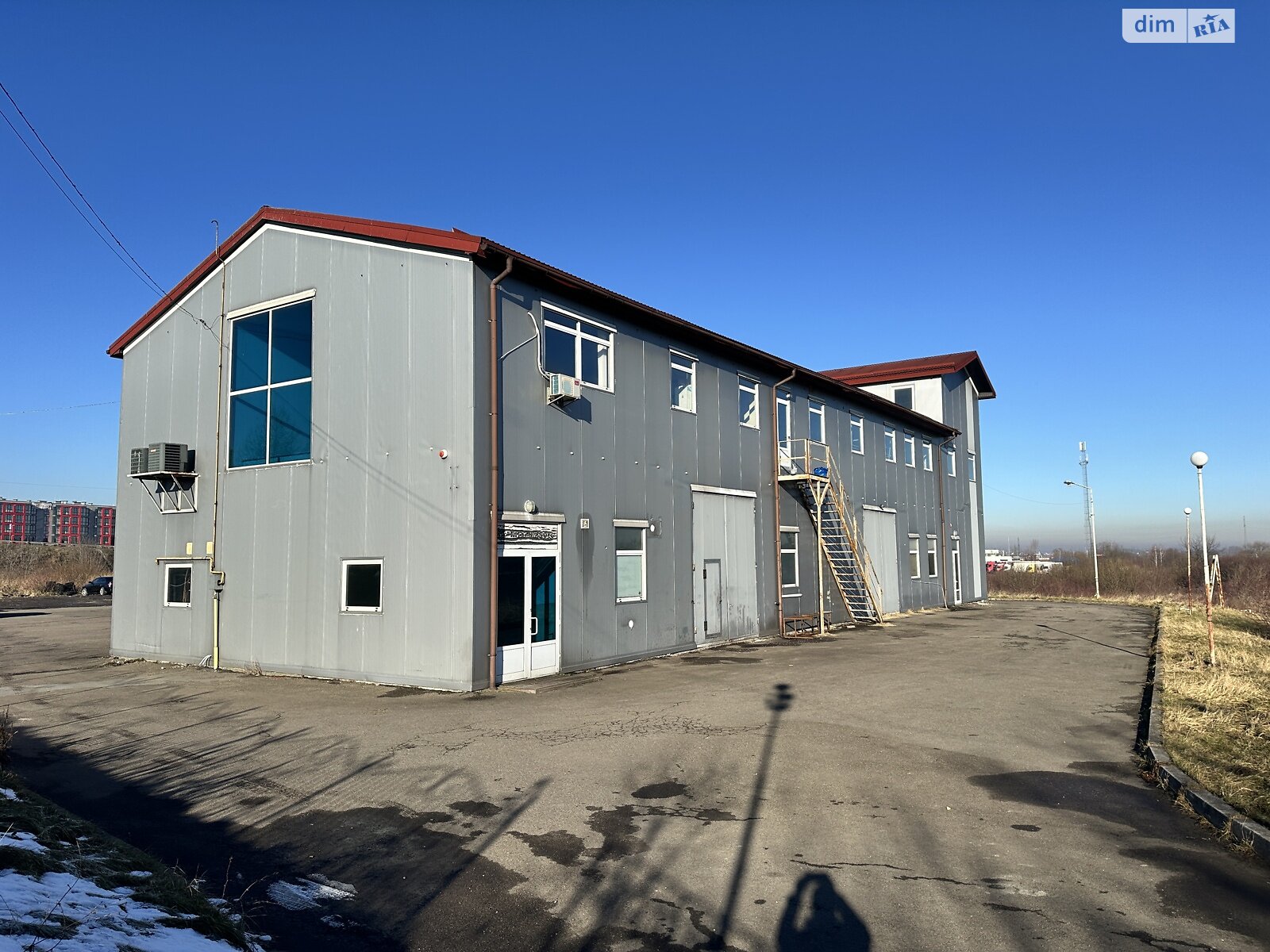 Коммерческое помещение в Подберезцах, Галицкая улица, цена: продажи 390 000 долларов за объект фото 1 Коммерческое помещение в Подберезцах, Галицкая улица, цена продажи: 390 000 долларов за объект фото 1