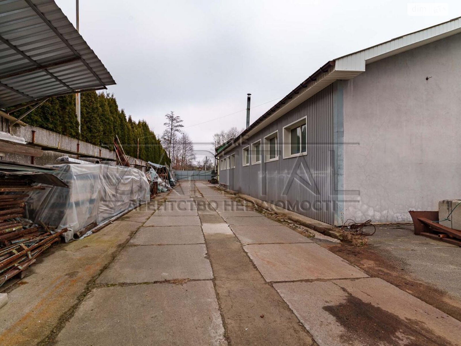 Коммерческое помещение в Погребах, вулиця Промислова, цена: продажи 1 100 000 долларов за объект фото 1 Коммерческое помещение в Погребах, вулиця Промислова, цена продажи: 1 100 000 долларов за объект фото 1