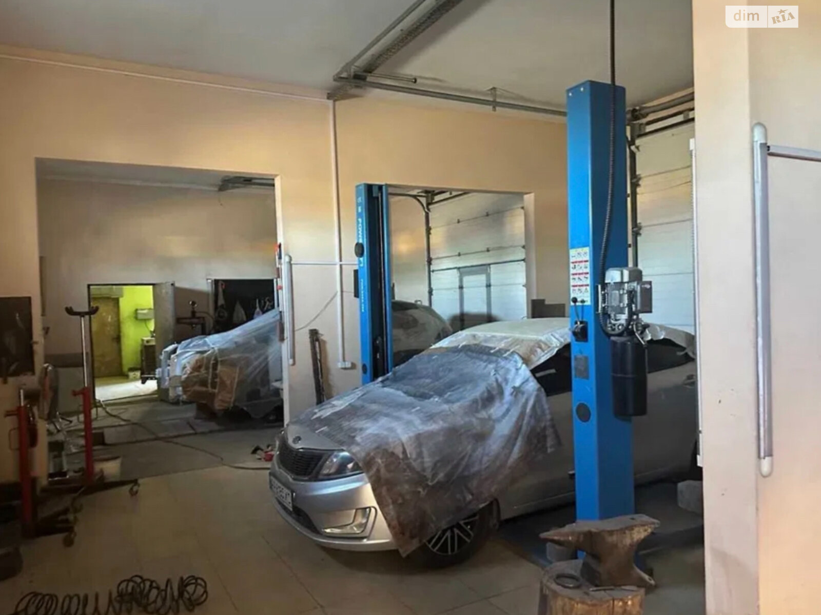 Коммерческое помещение в Погребах, Погребской путь, цена: продажи 770 000 долларов за объект фото 1 Коммерческое помещение в Погребах, Погребской путь, цена продажи: 770 000 долларов за объект фото 1
