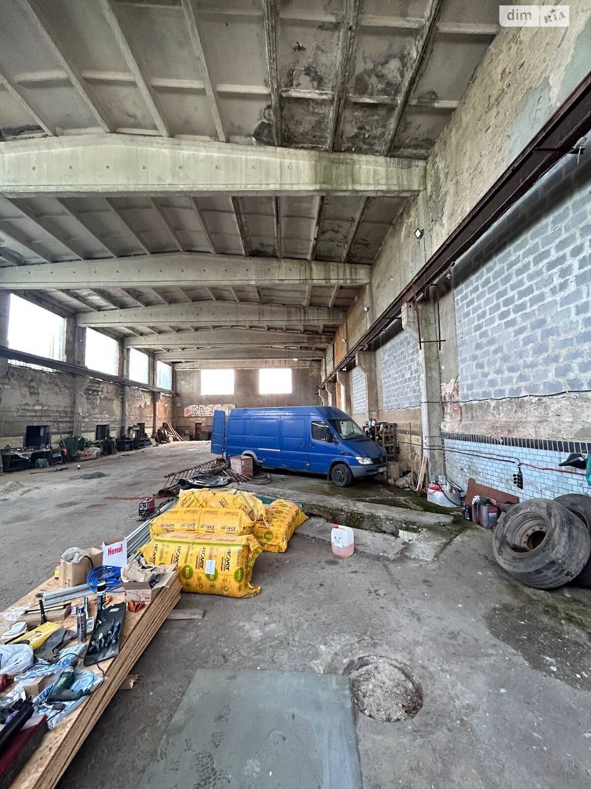 Коммерческое помещение в Полонном, продажа по ул. Витковского, район Полонное, цена: 200 000 долларов за объект фото 1 Коммерческое помещение в Полонном, продажа по ул. Витковского, район Полонное, цена: 200 000 долларов за объект фото 1